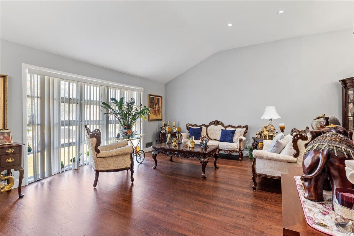 269 Hungry Harbor Road