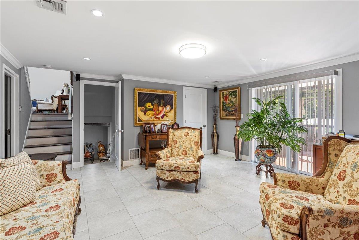 269 Hungry Harbor Road