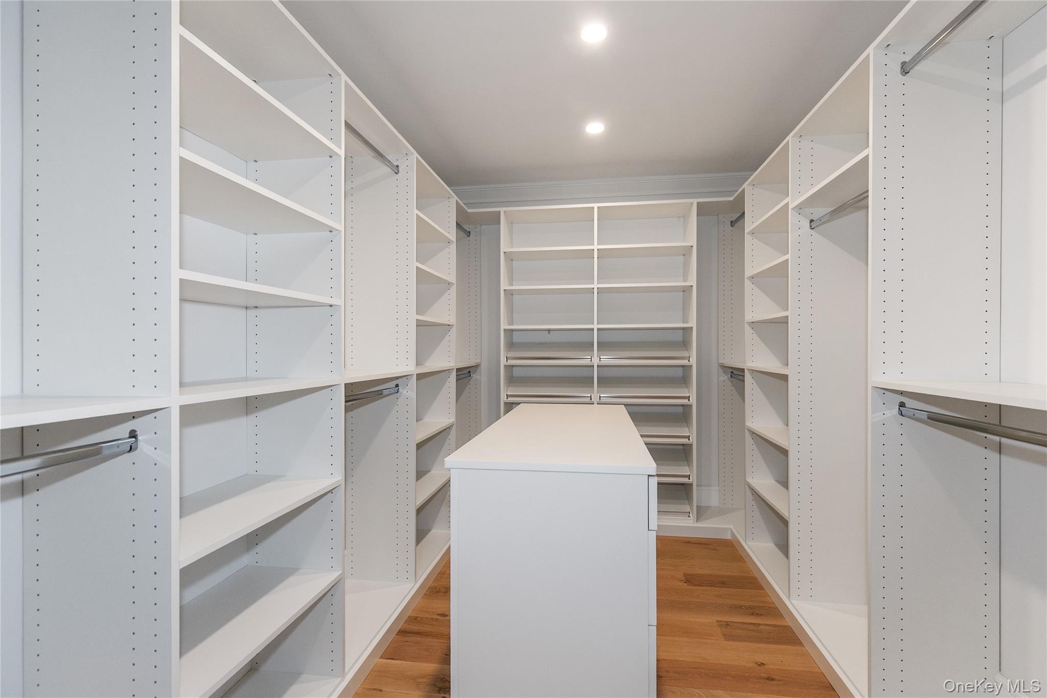 18 Acorn Ponds Drive