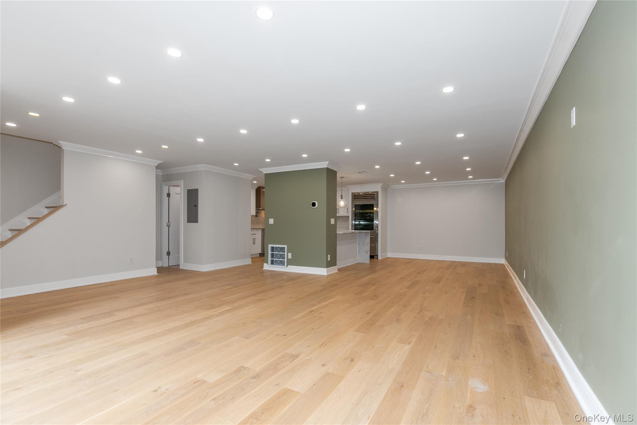 18 Acorn Ponds Drive