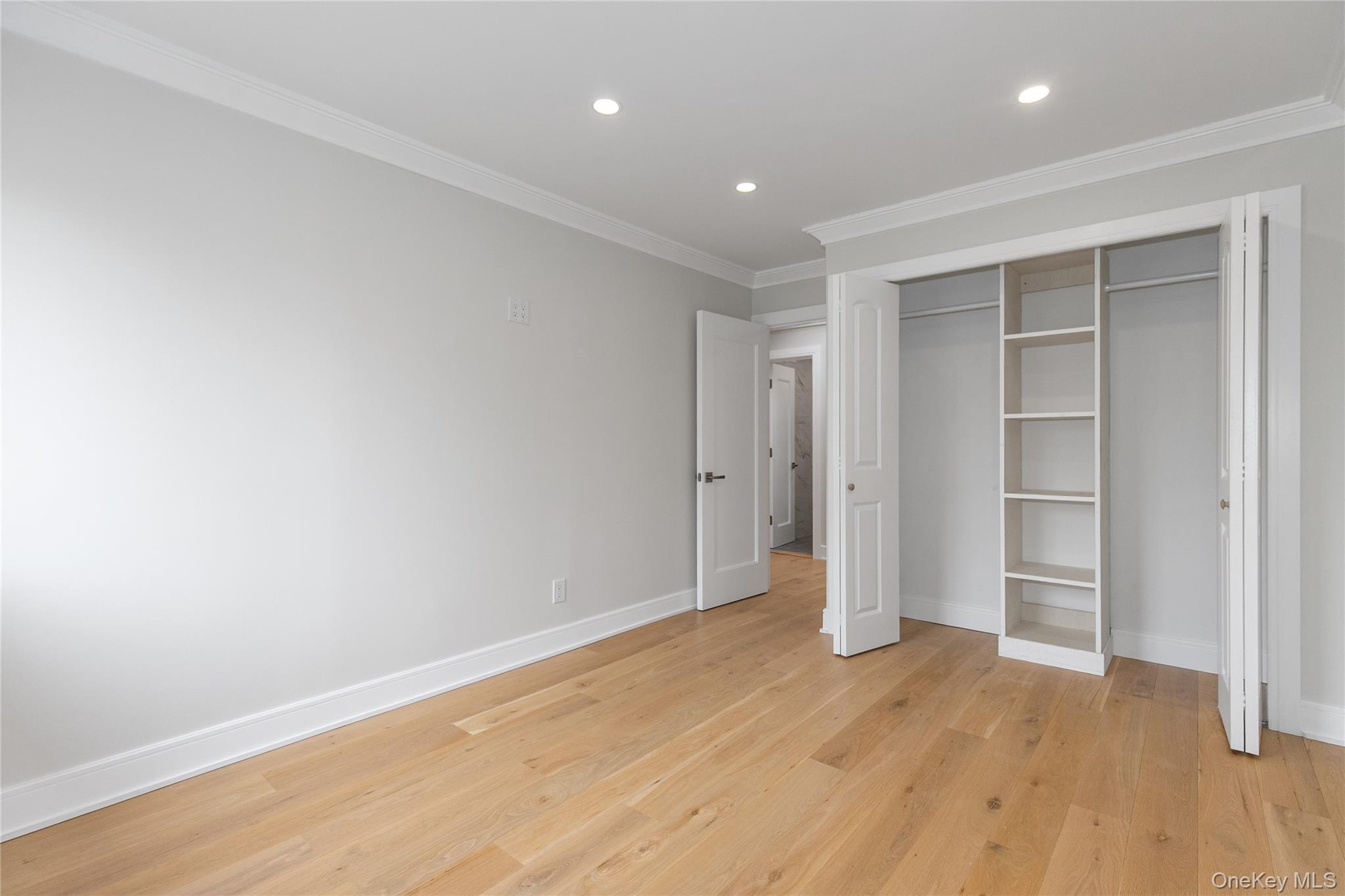 18 Acorn Ponds Drive