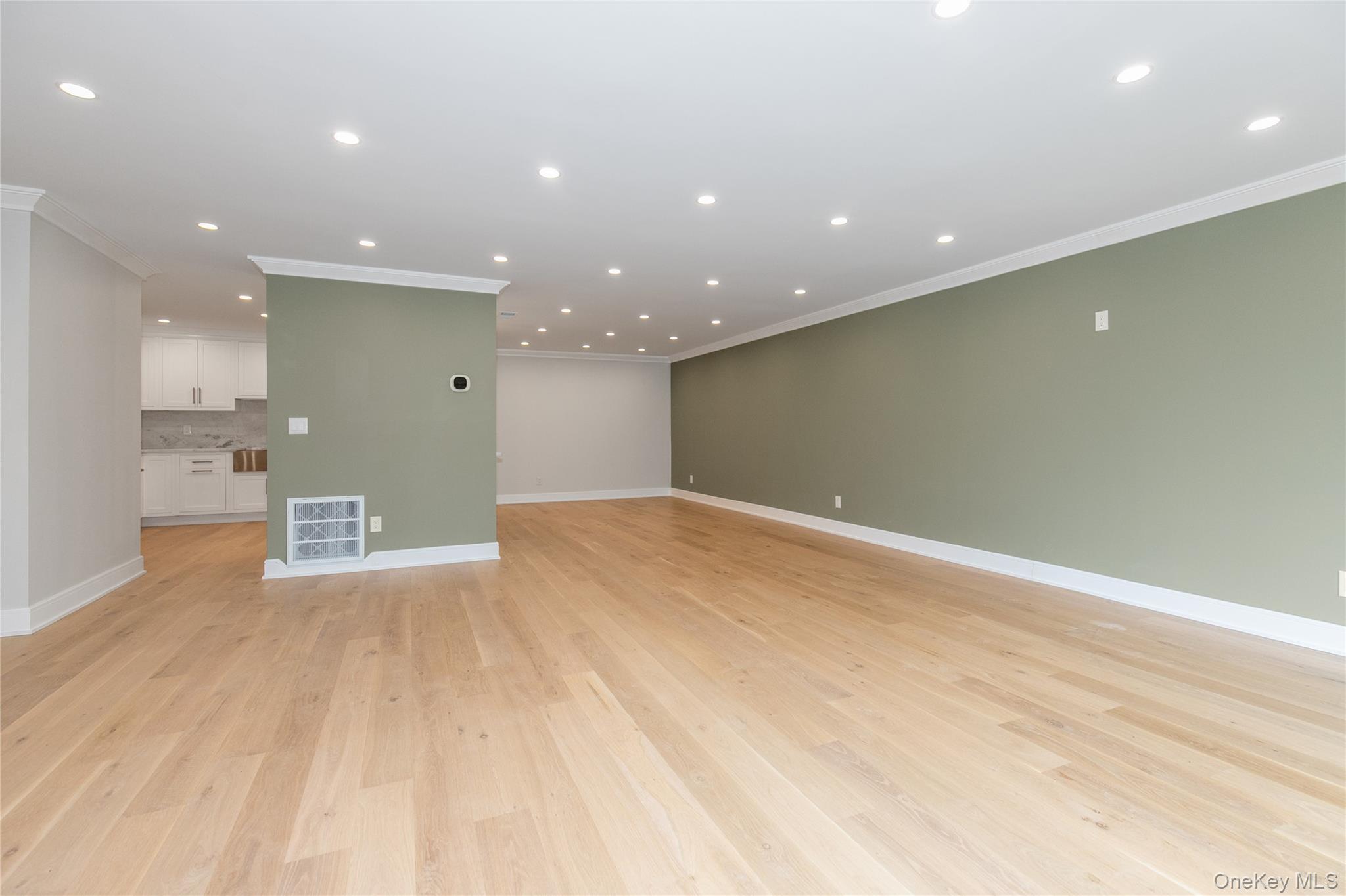 18 Acorn Ponds Drive