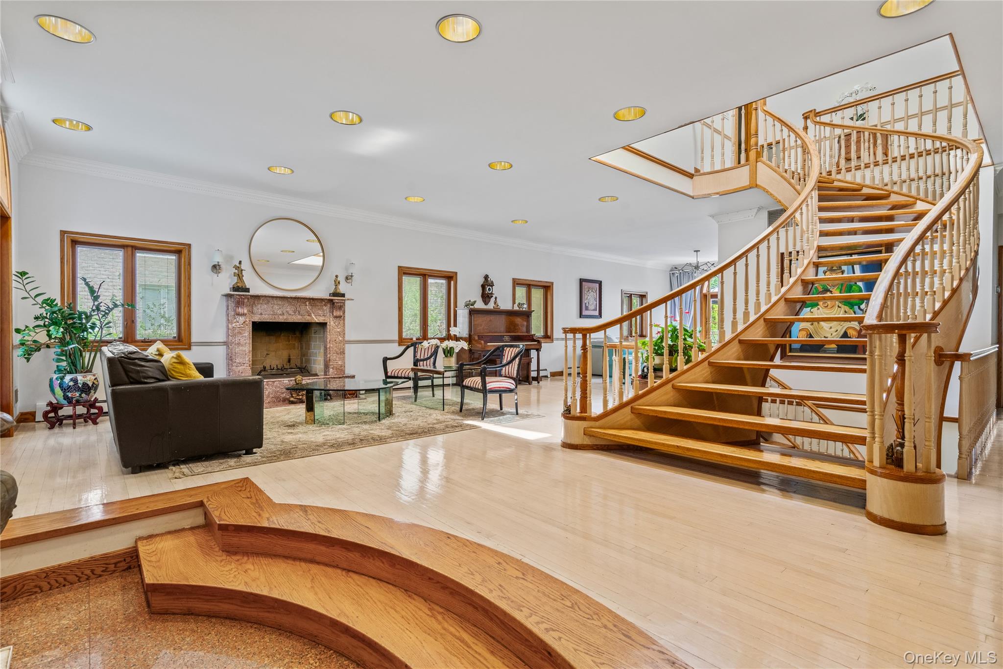 6 Summit Place