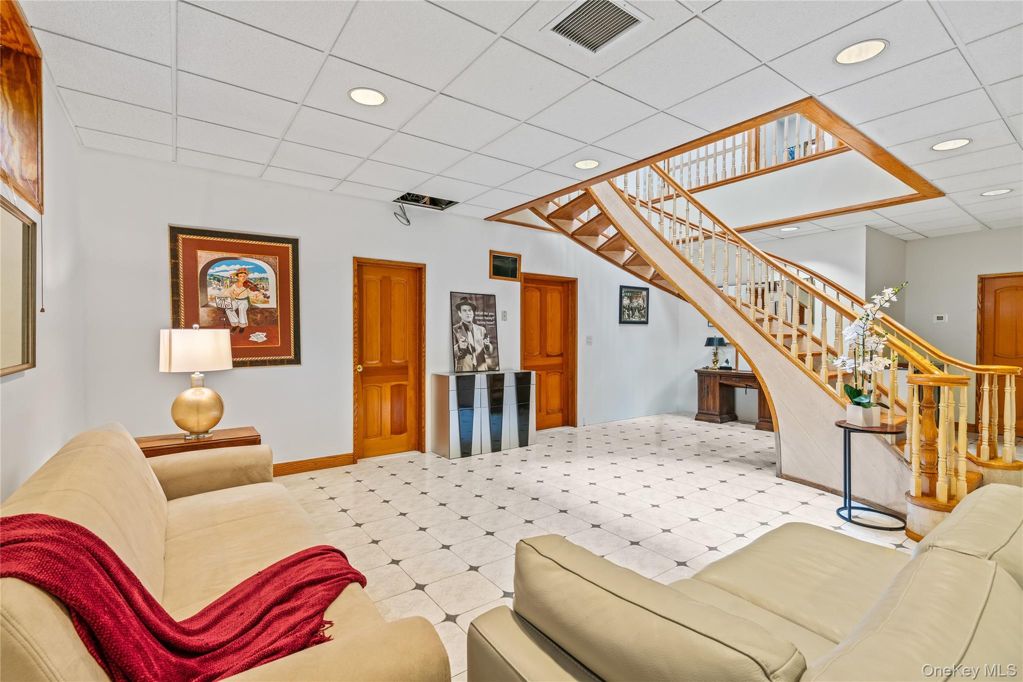 6 Summit Place