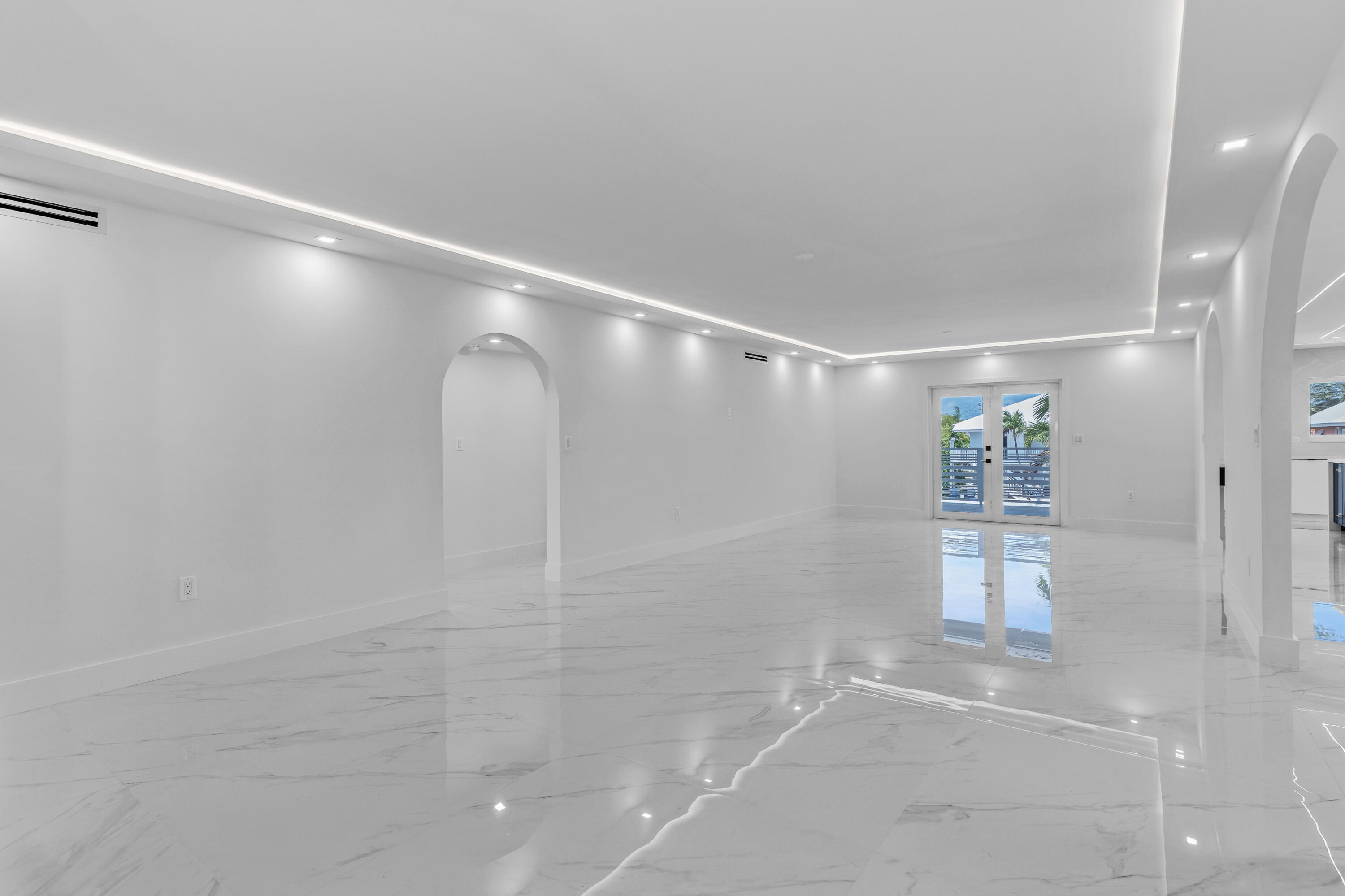 418 Laguna Avenue
