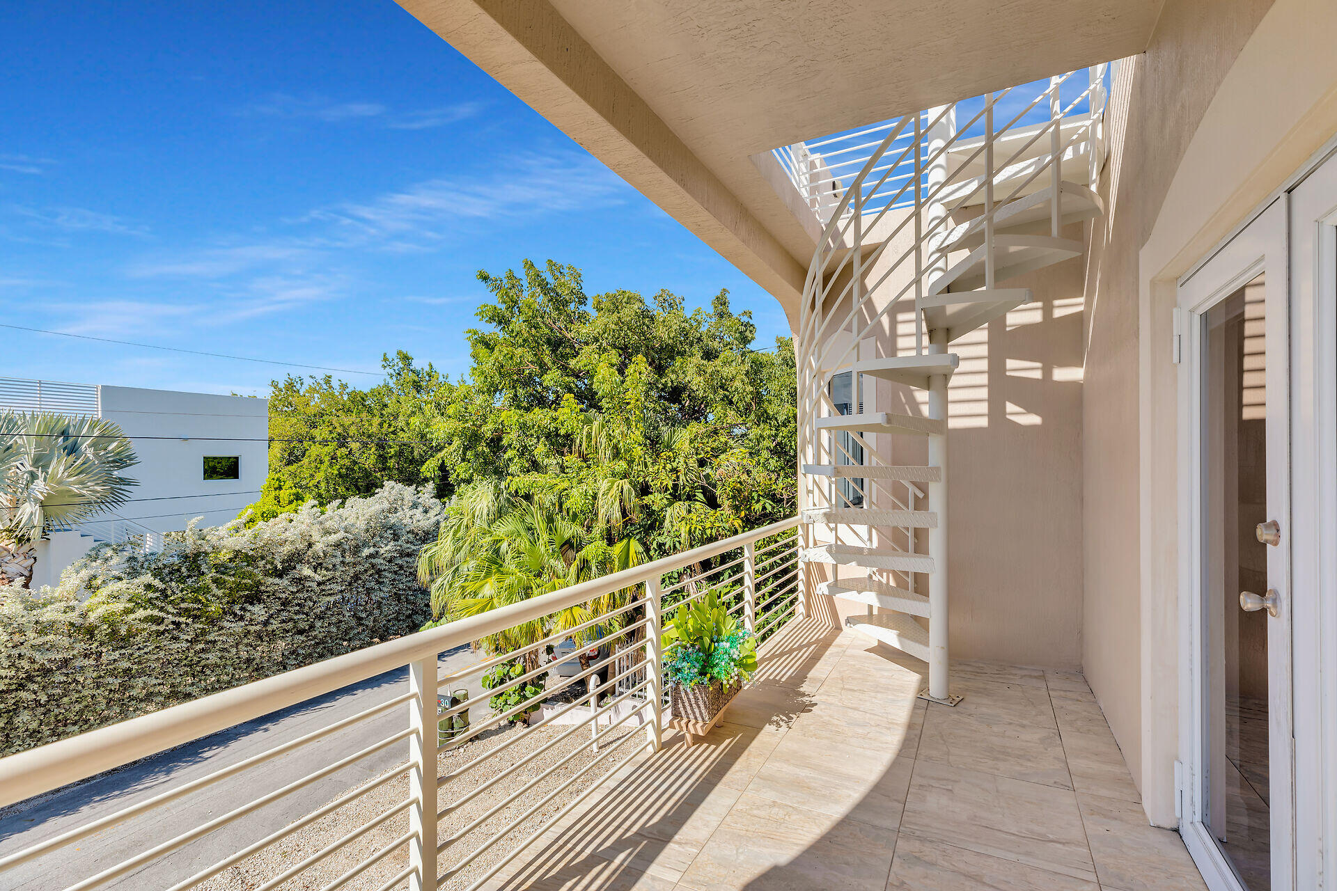 30 Lakeview Drive