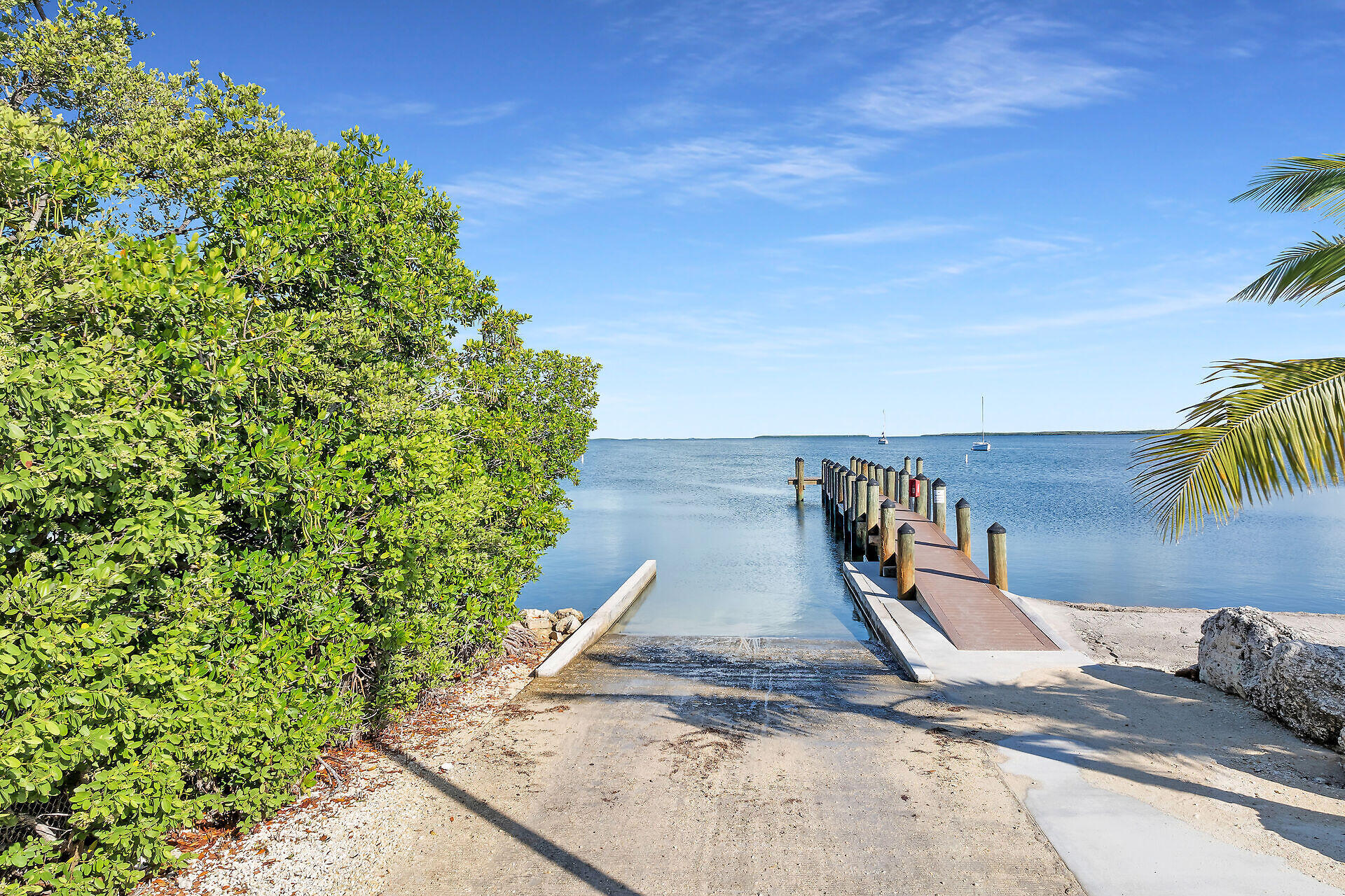 30 Lakeview Drive