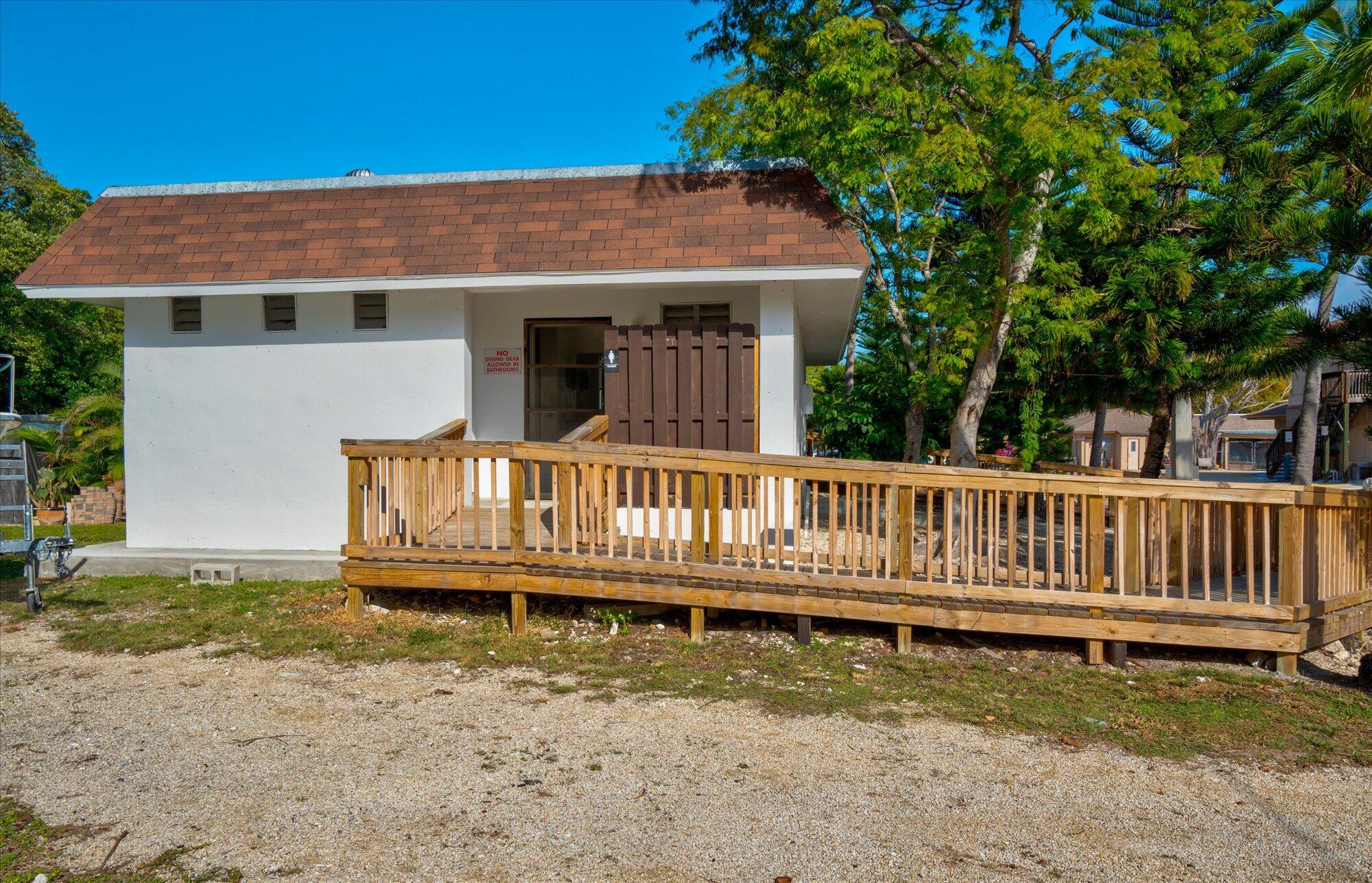 101551 Overseas Highway 14