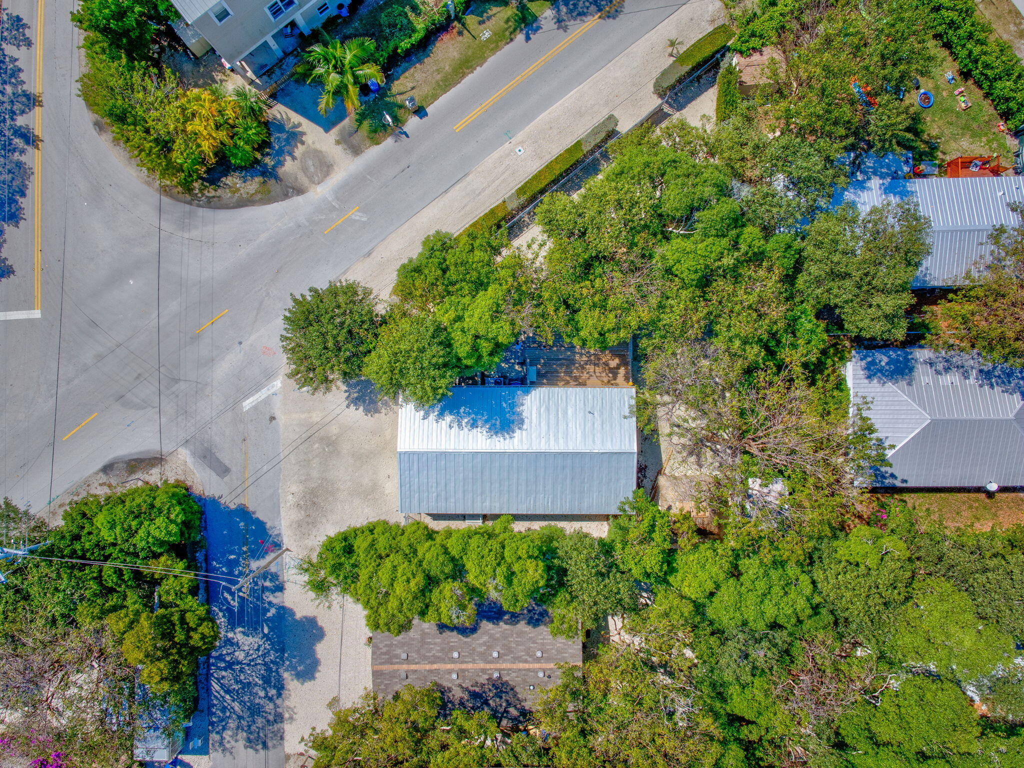 2 Oakwood Avenue