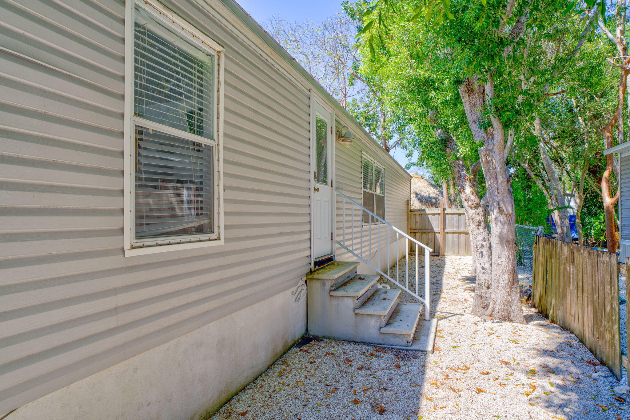 2 Oakwood Avenue