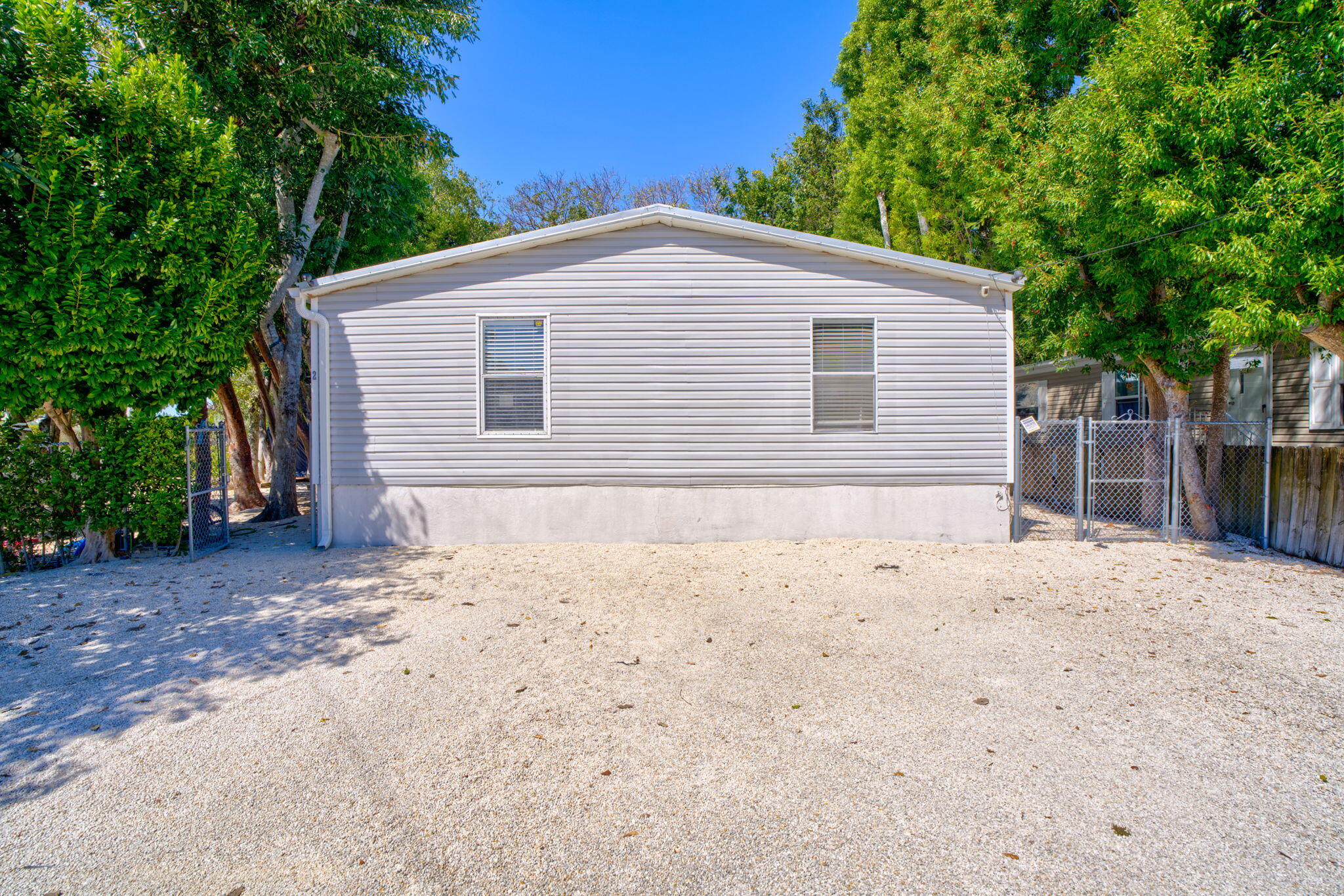 2 Oakwood Avenue