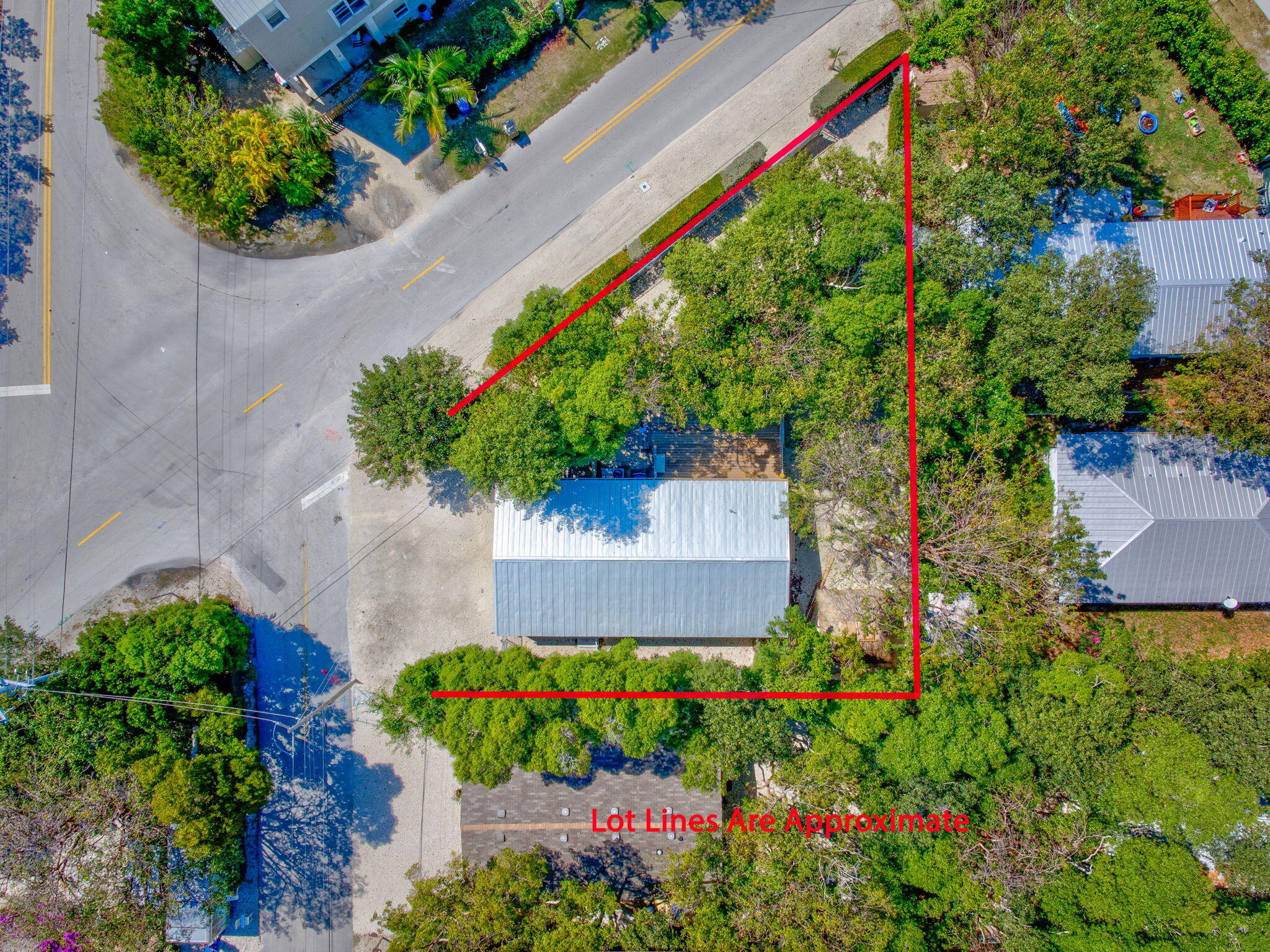 2 Oakwood Avenue