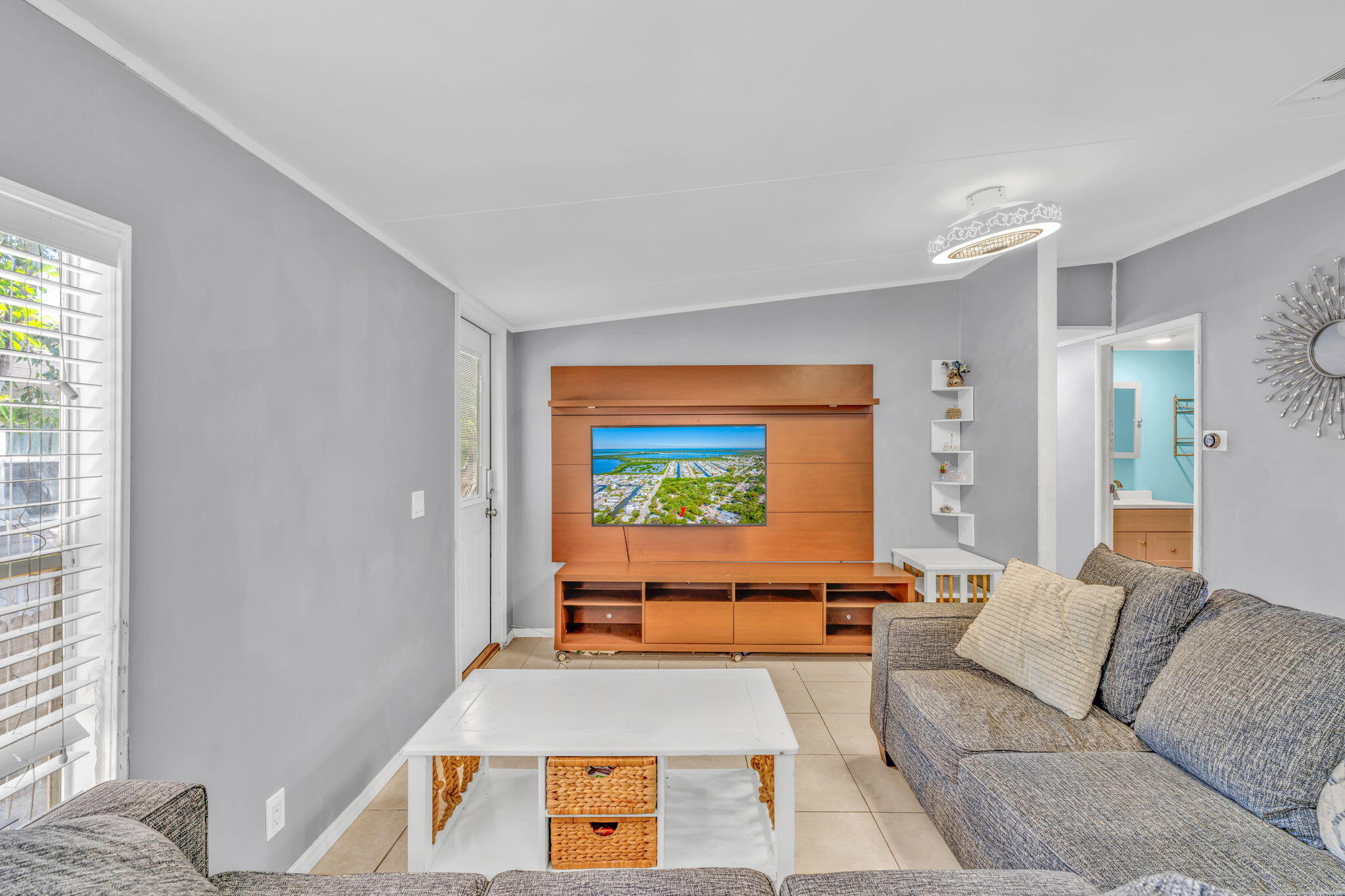 2 Oakwood Avenue