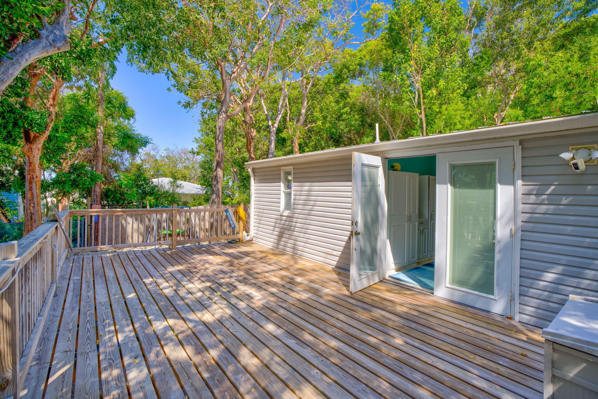 2 Oakwood Avenue