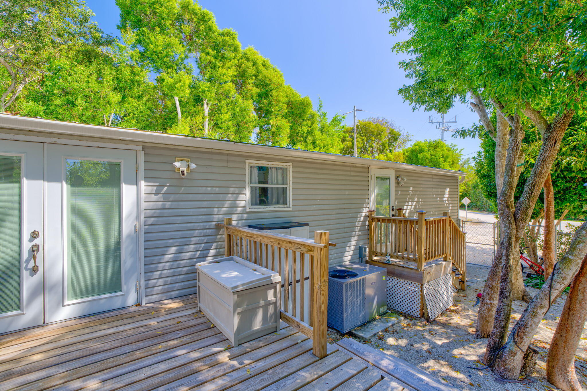 2 Oakwood Avenue