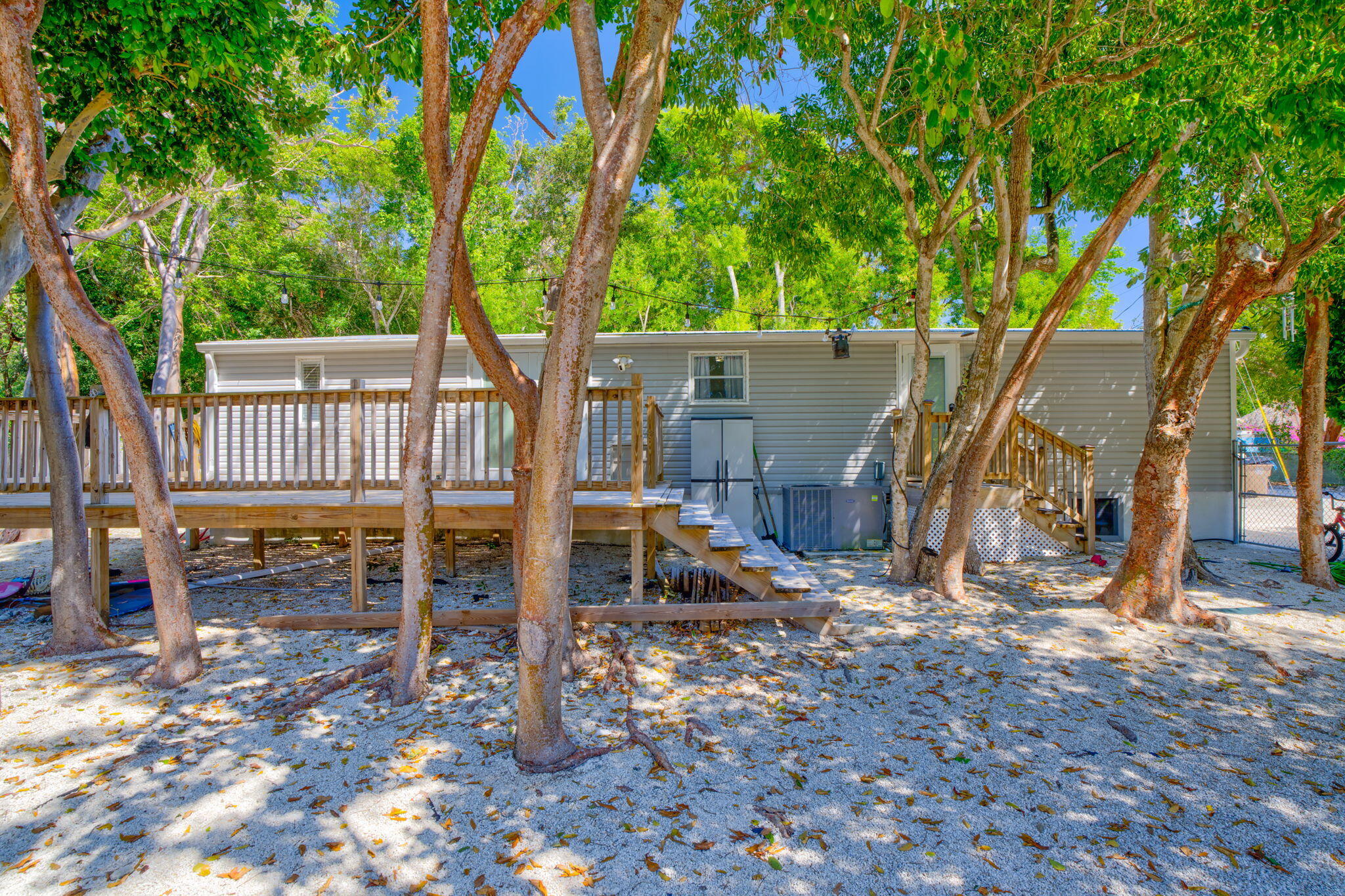 2 Oakwood Avenue