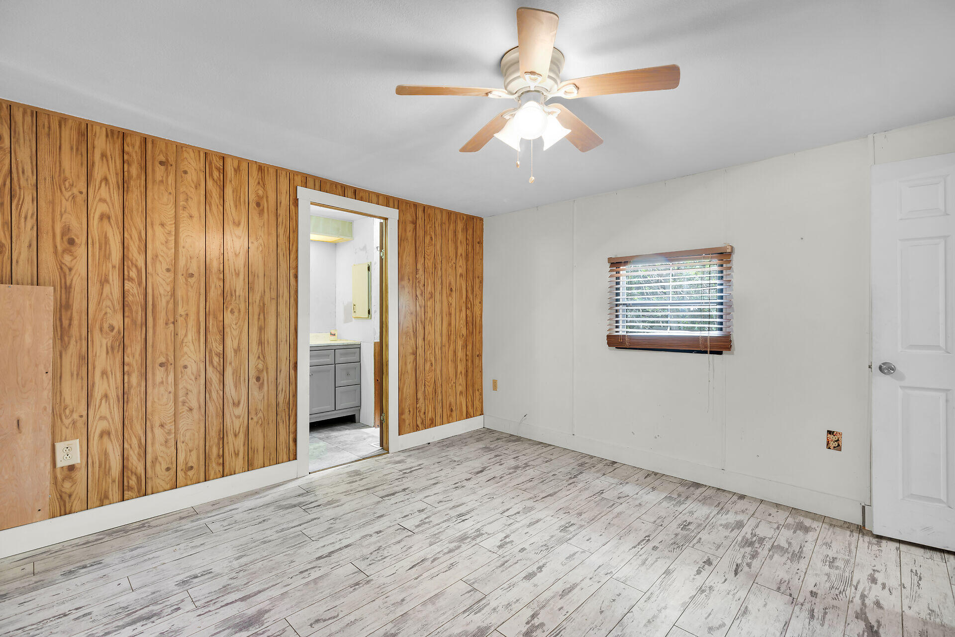 225 Lee Avenue
