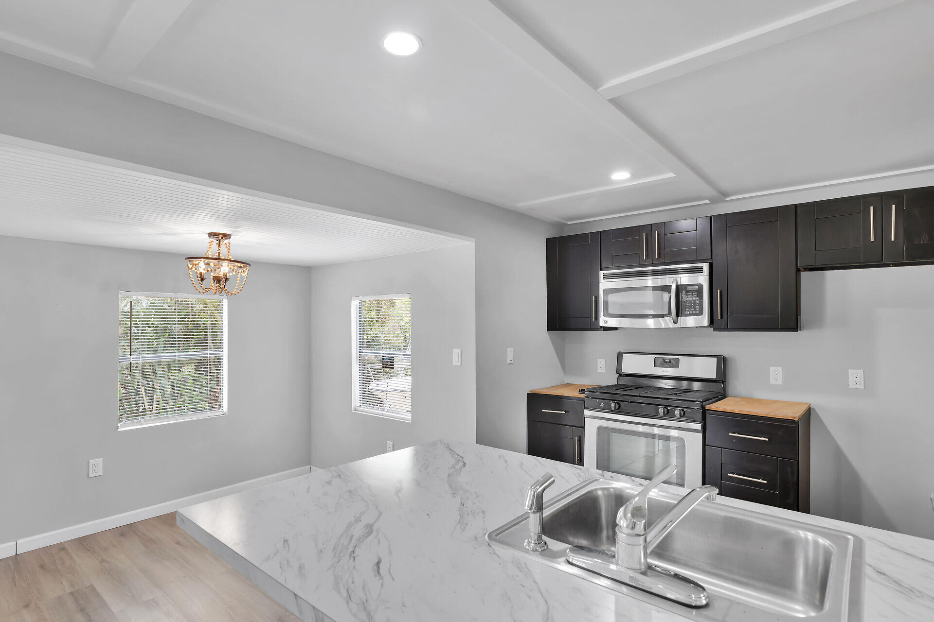 225 Lee Avenue