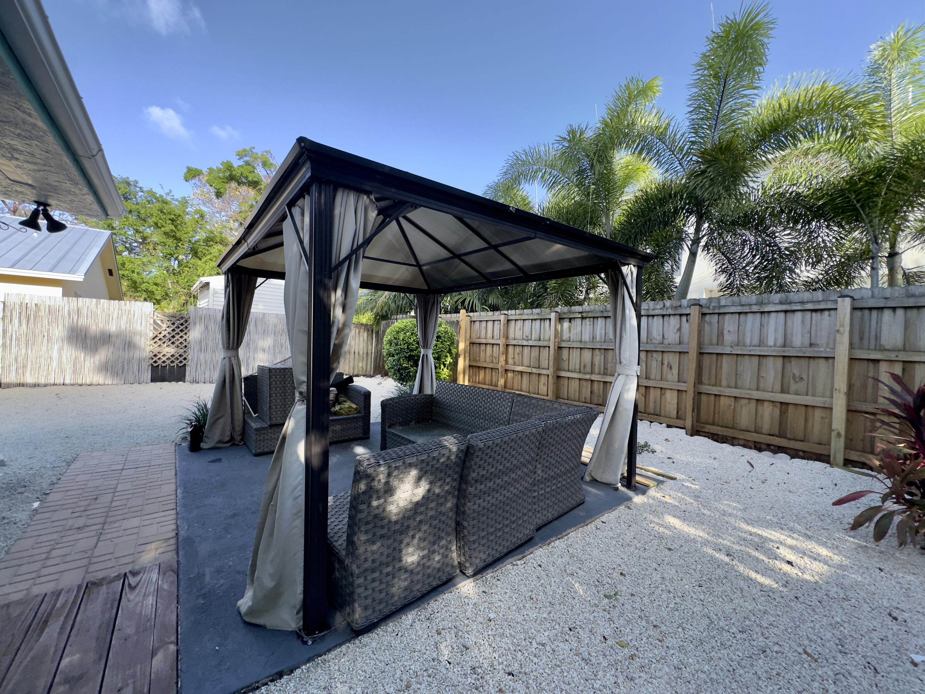23 Snapper Avenue