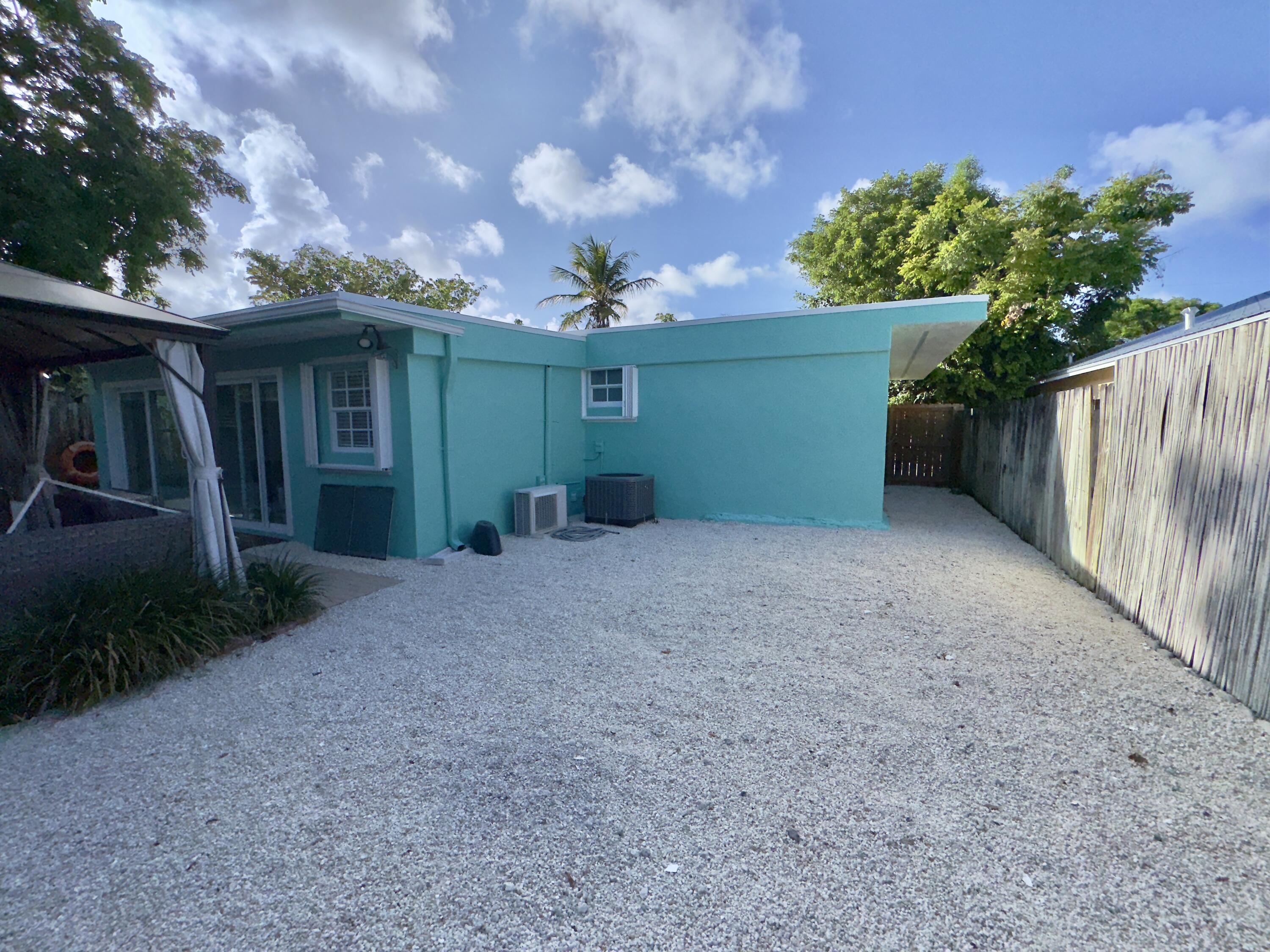 23 Snapper Avenue