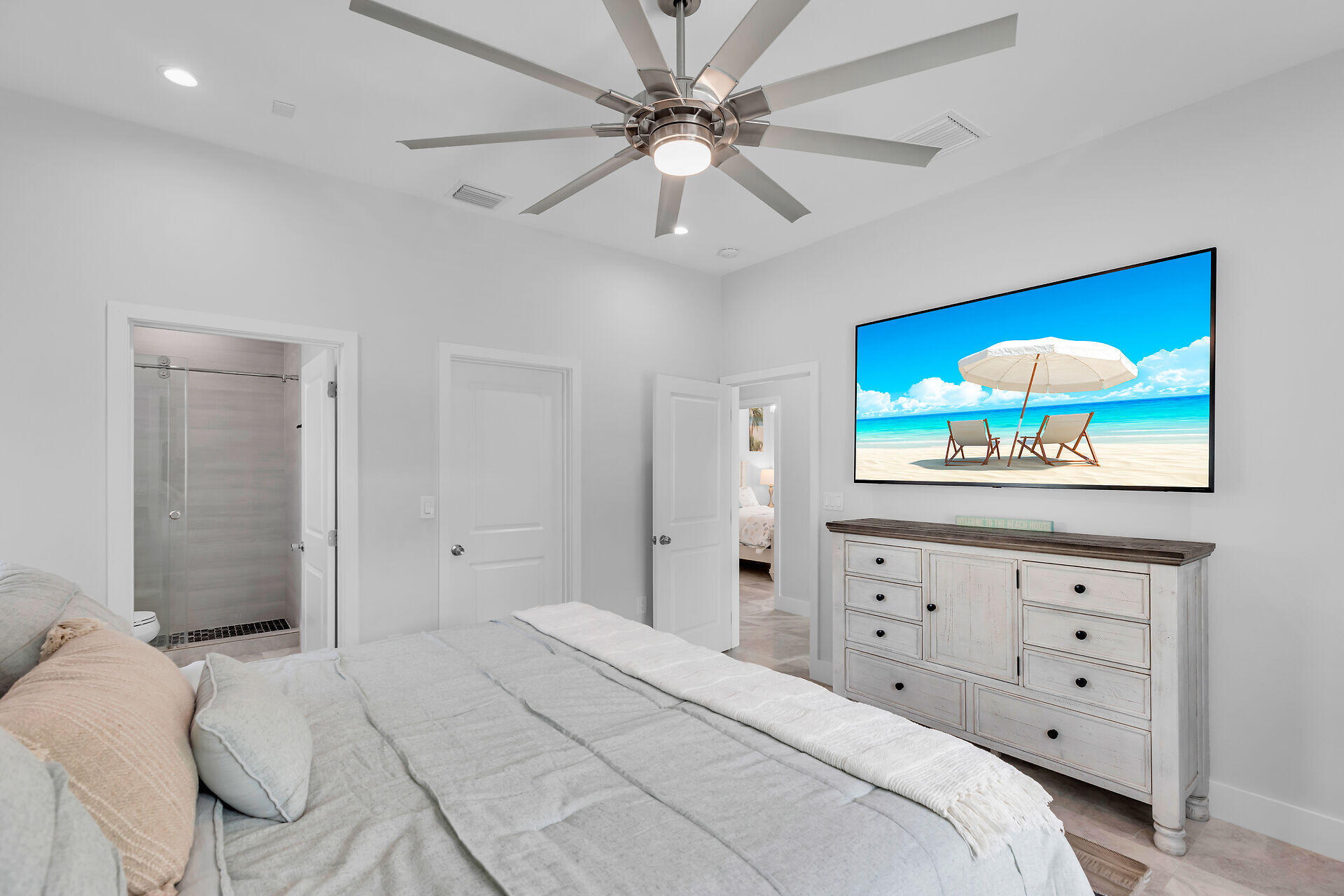 811 La Paloma Road