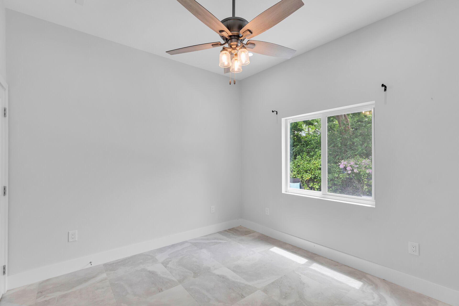 811 La Paloma Road