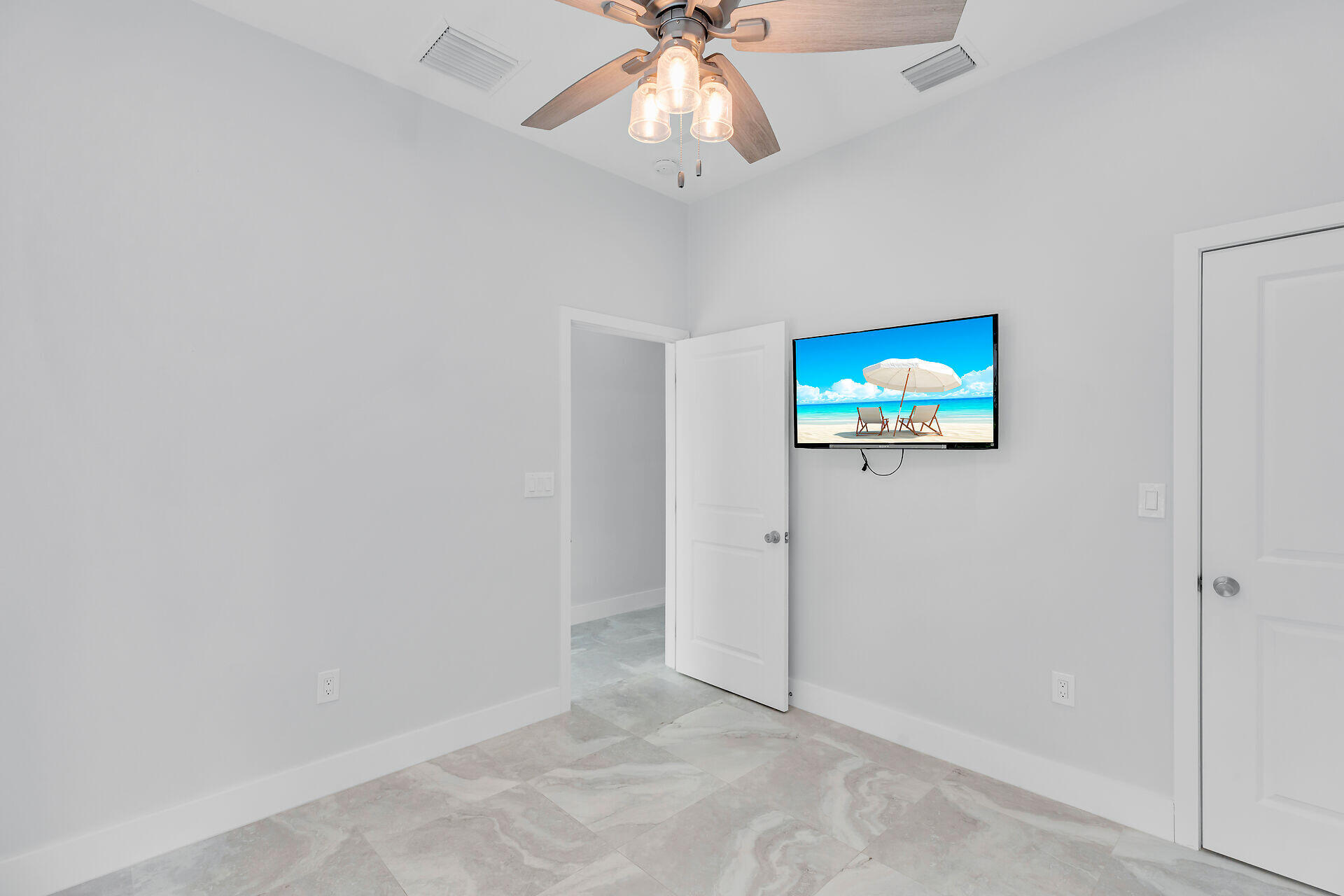811 La Paloma Road