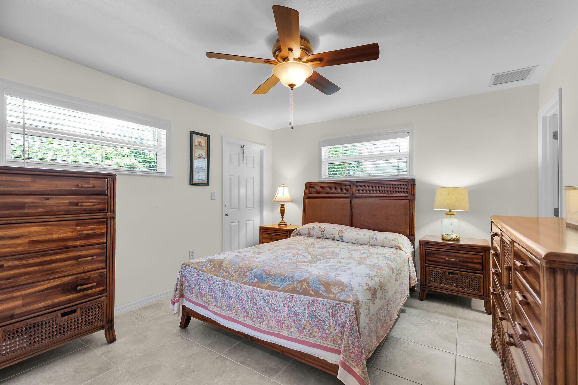 894 La Paloma Road