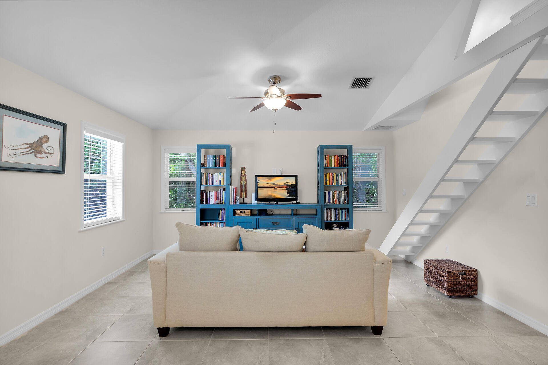 894 La Paloma Road