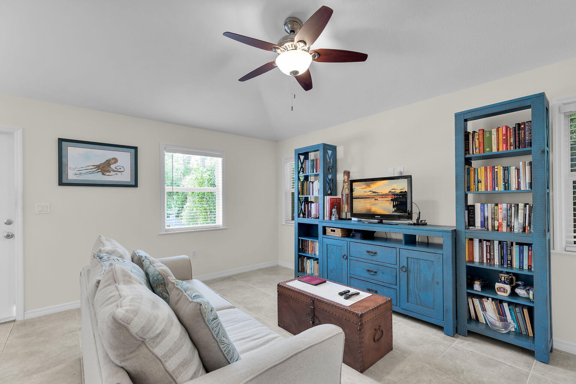 894 La Paloma Road