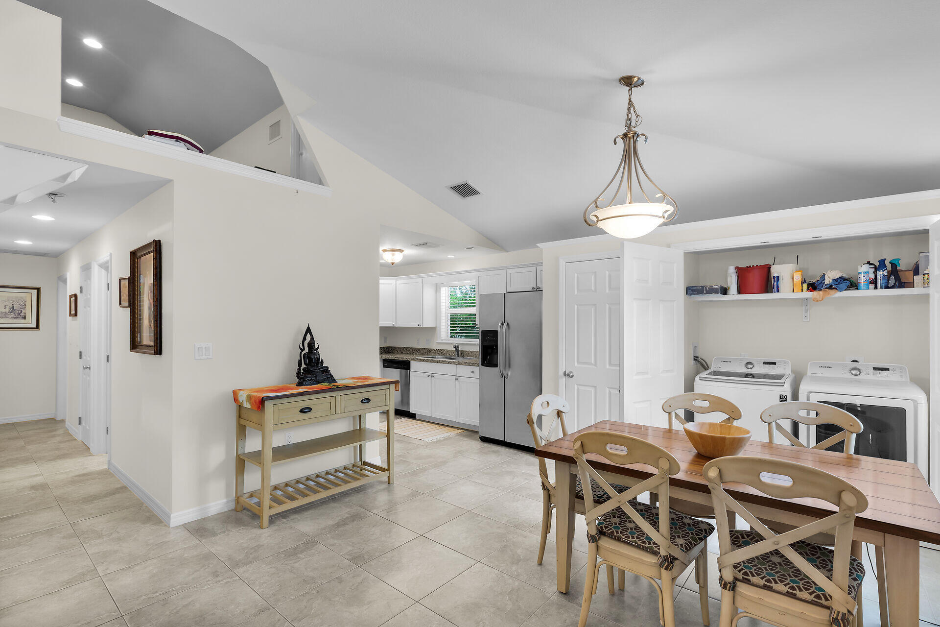 894 La Paloma Road