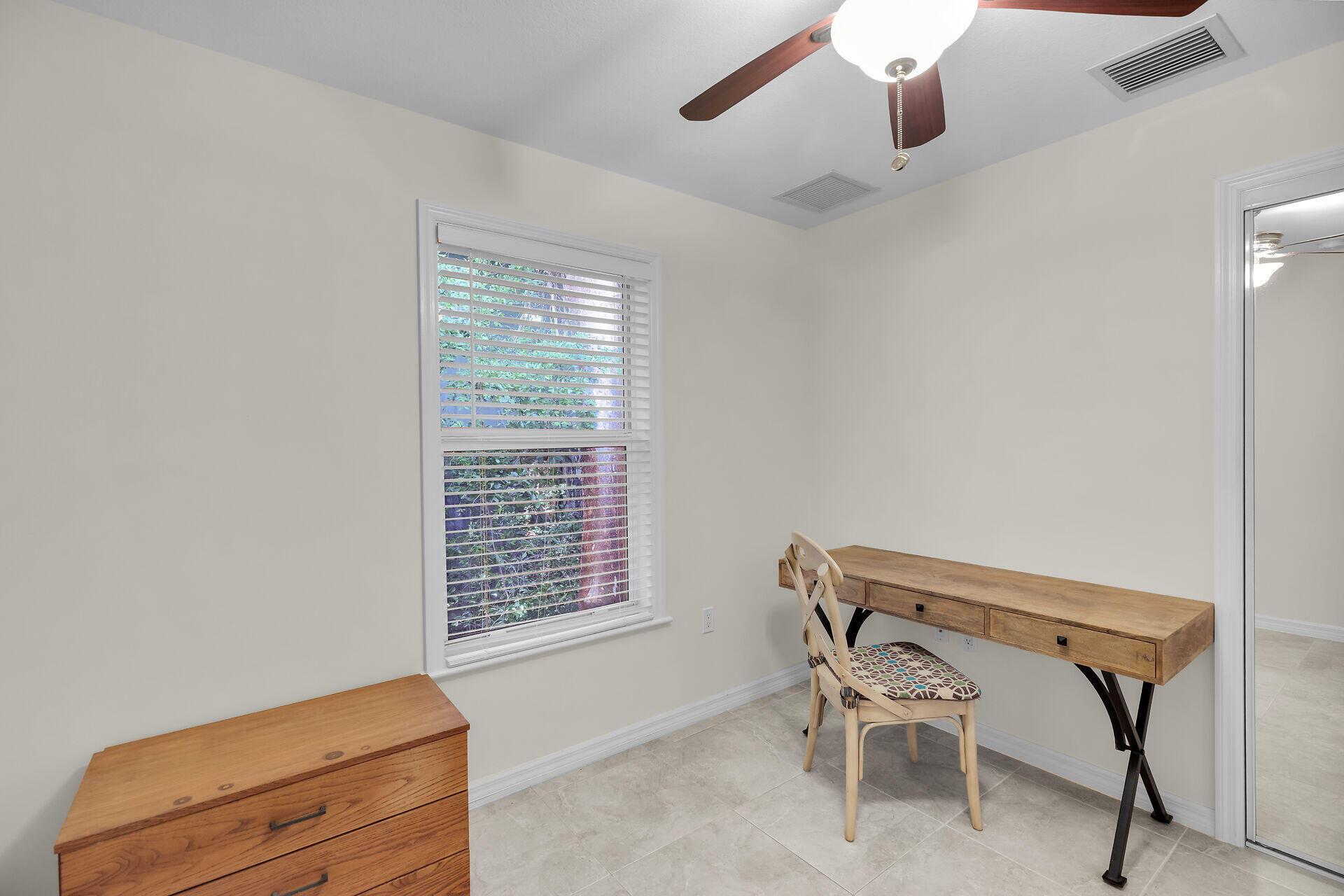 894 La Paloma Road