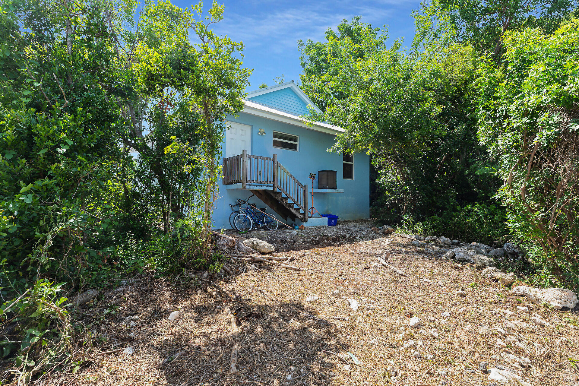 894 La Paloma Road