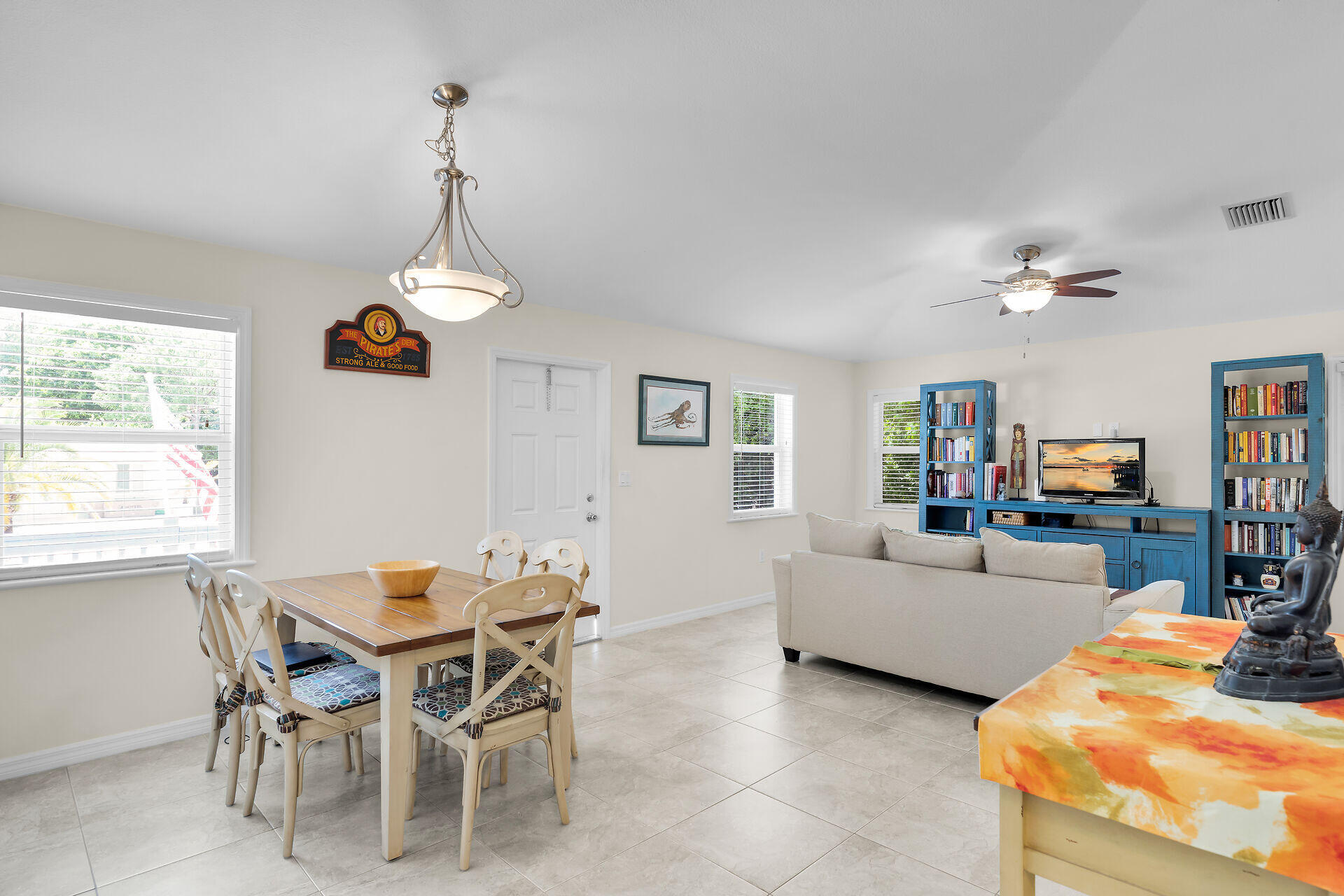 894 La Paloma Road