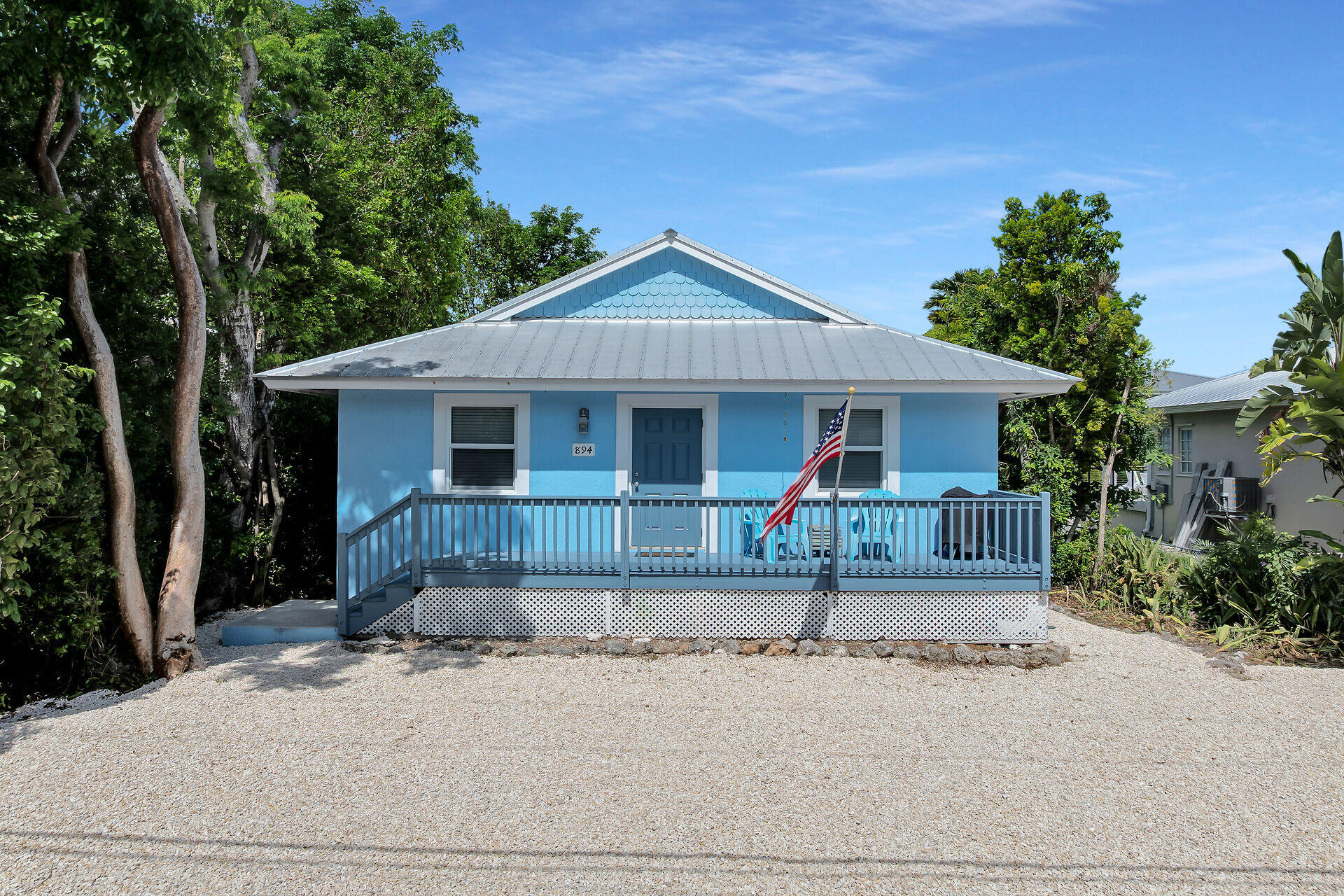 894 La Paloma Road