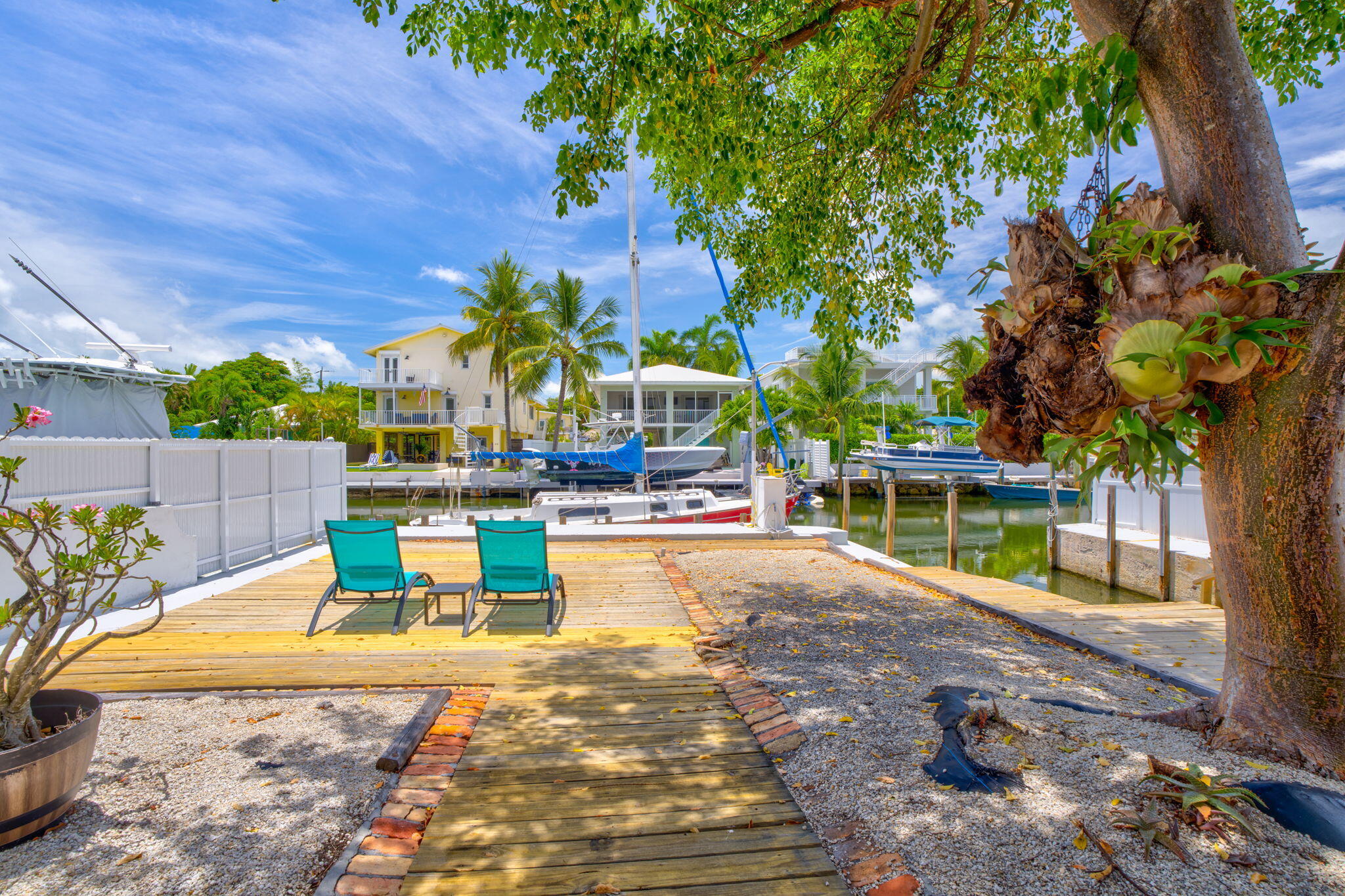 263 Azalea Street