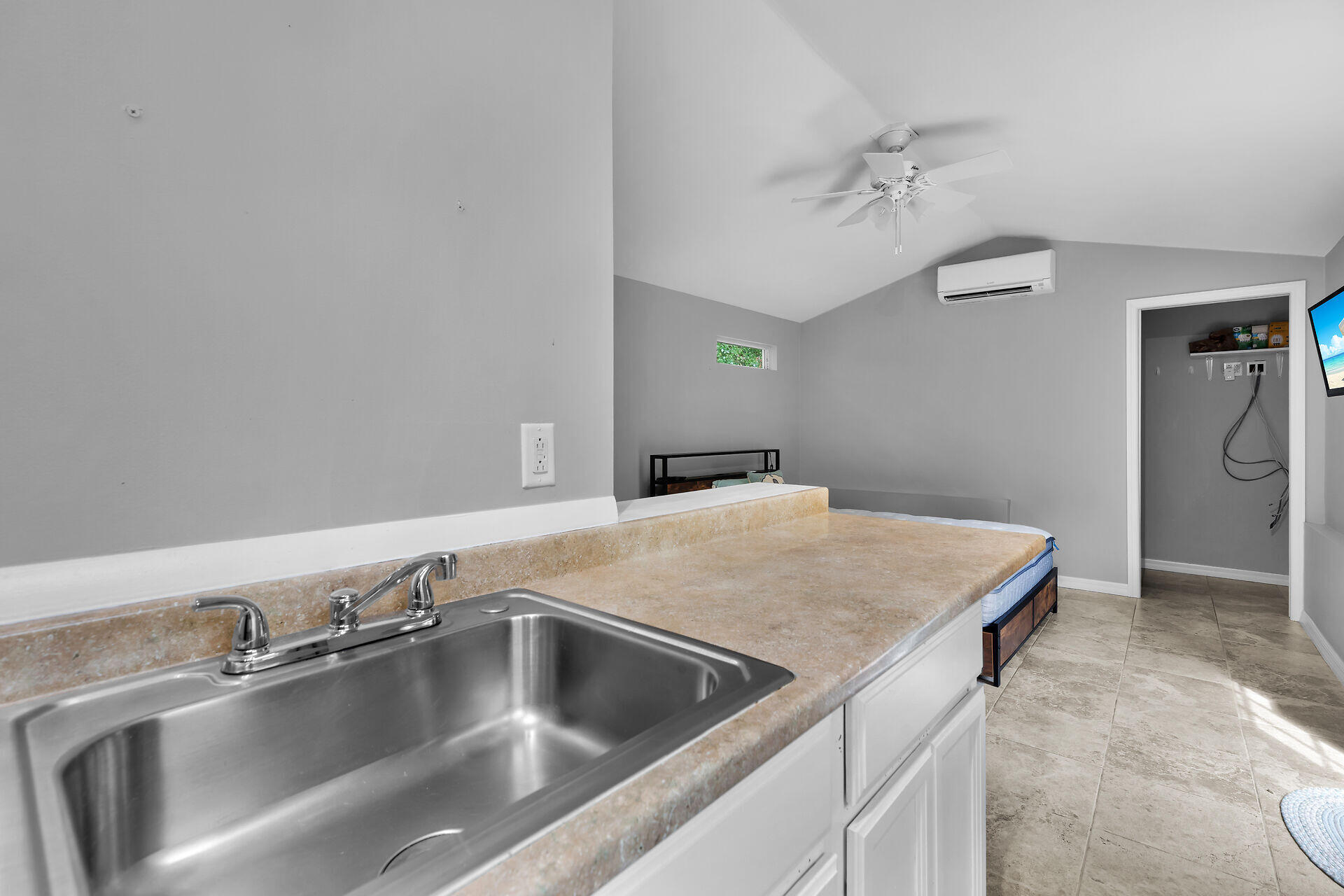 141 Plantation Boulevard