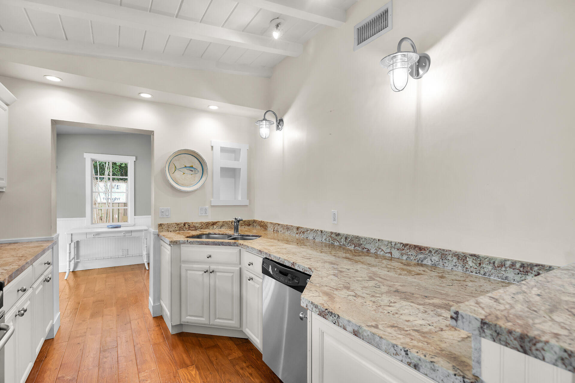 141 Plantation Boulevard