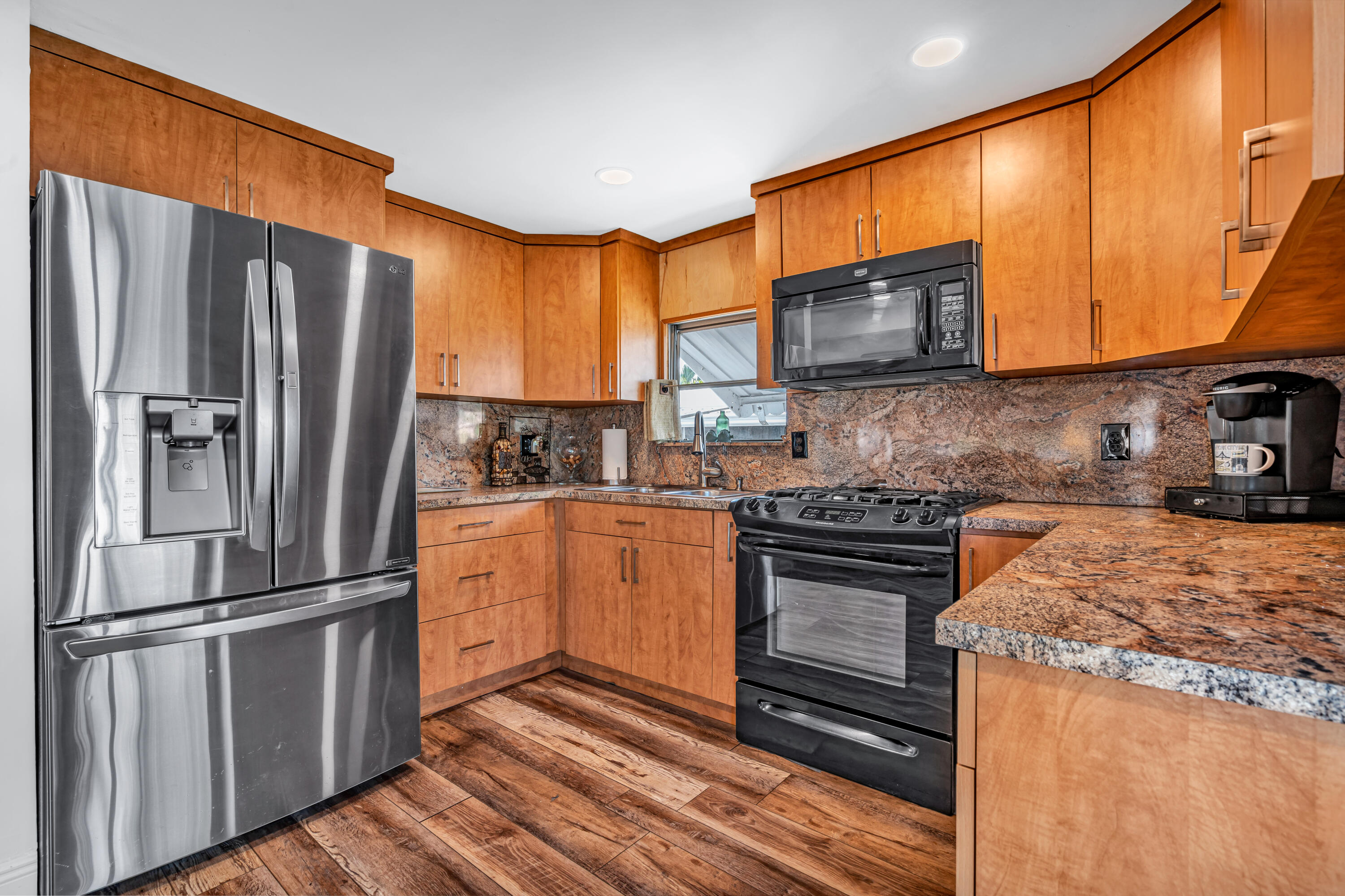 7 Avenue D