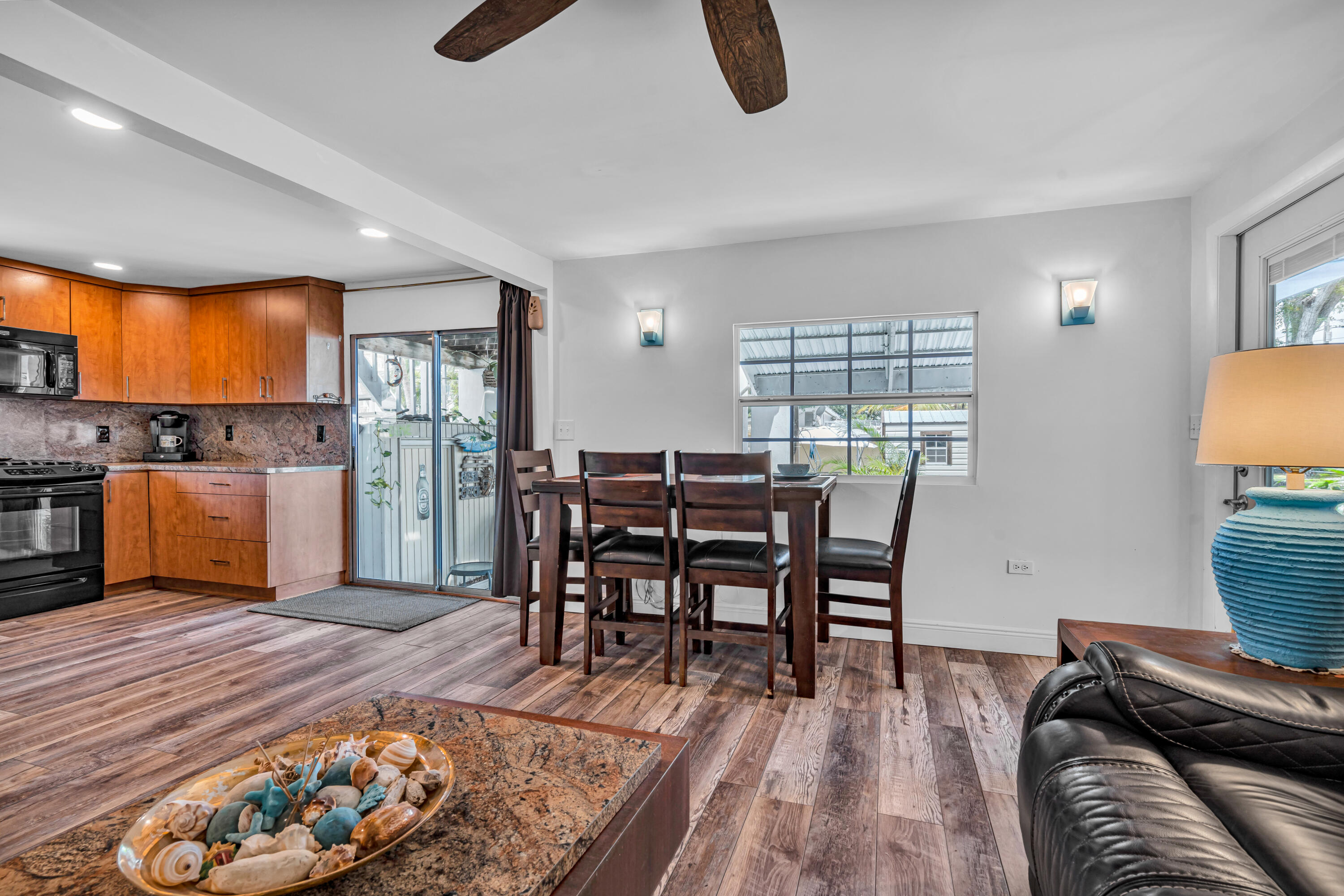 7 Avenue D