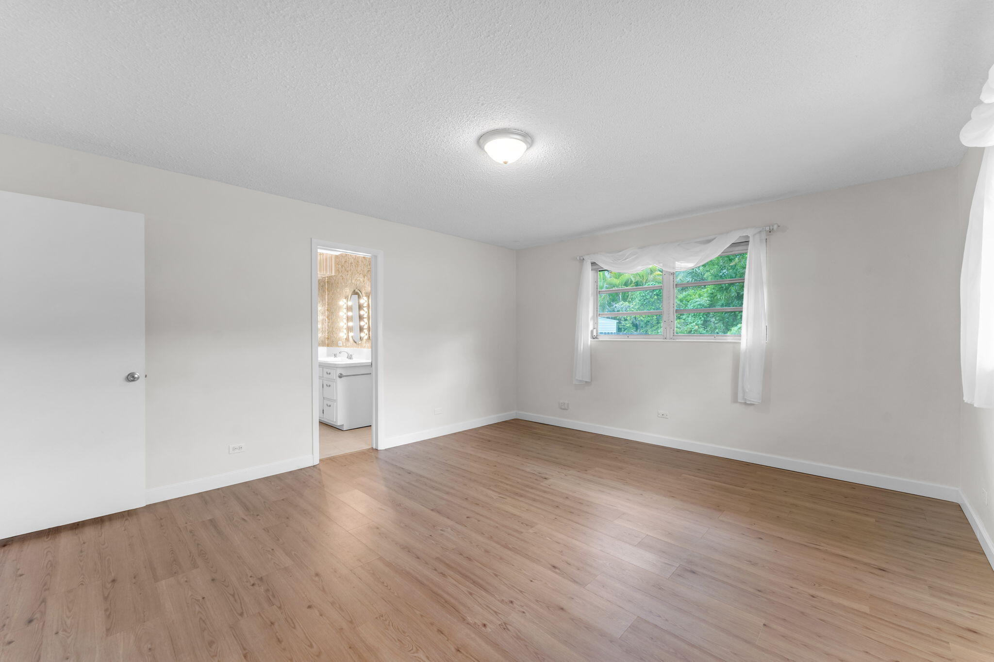 920 La Paloma Road