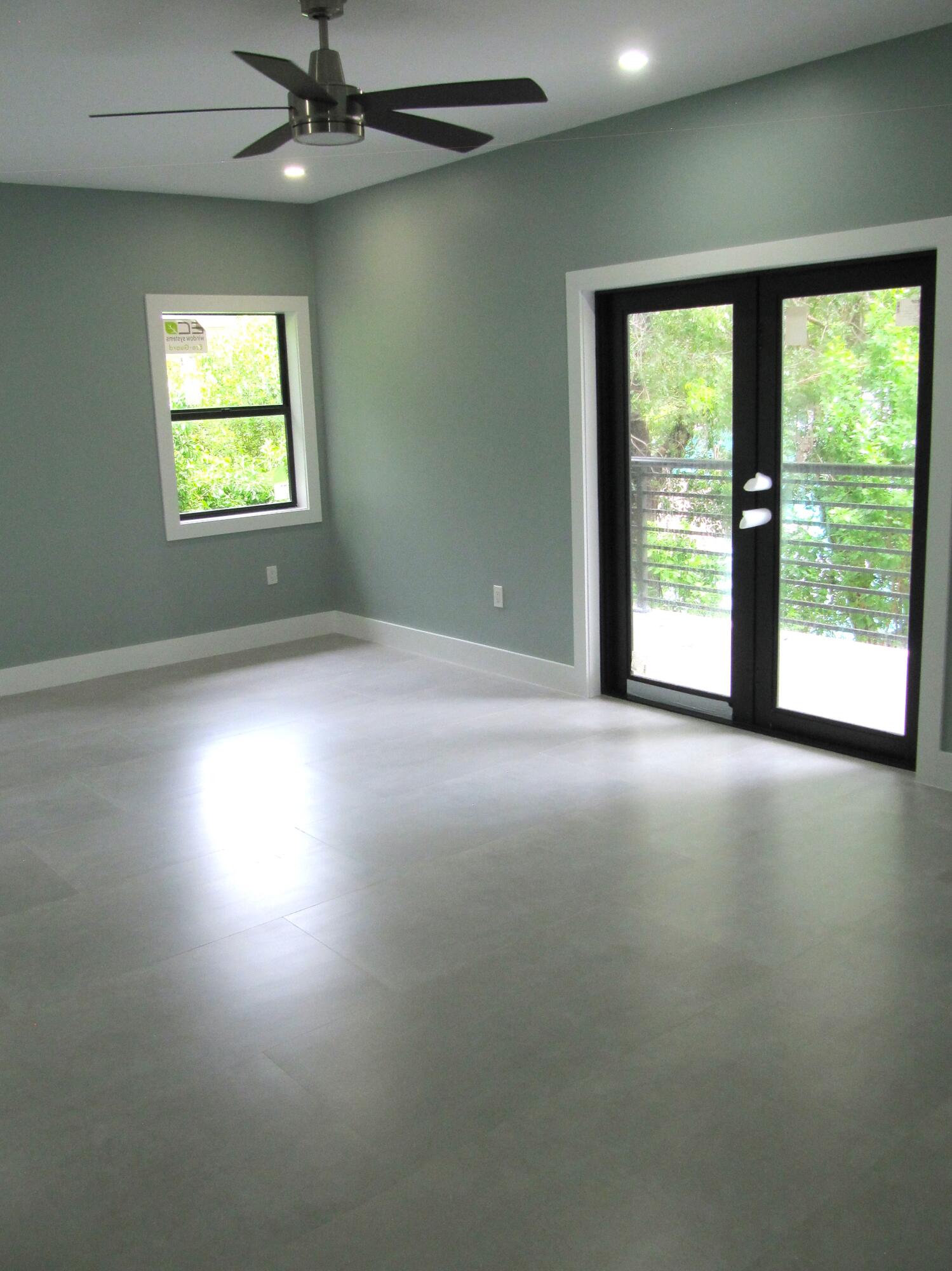 25 Abaco Road