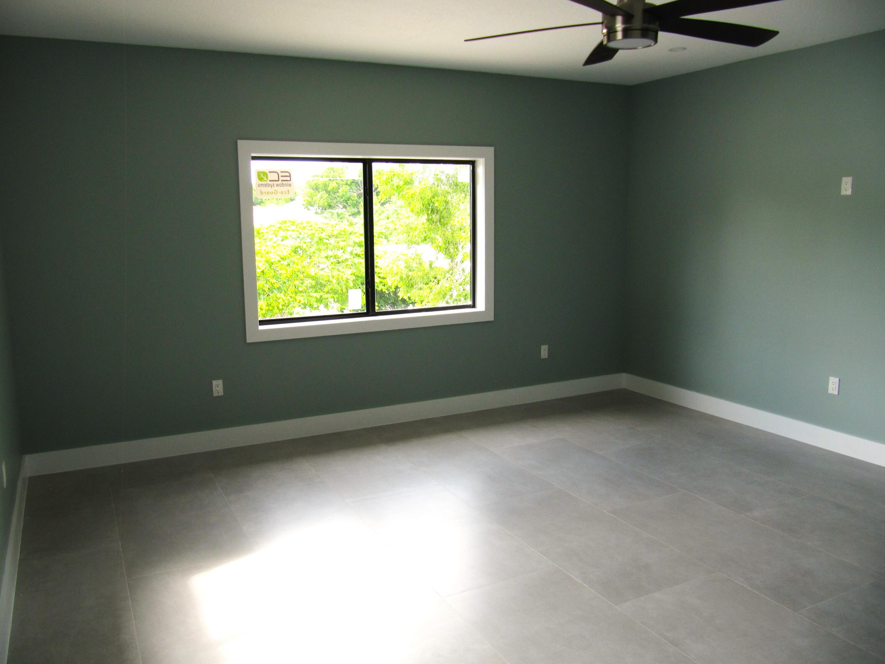 25 Abaco Road
