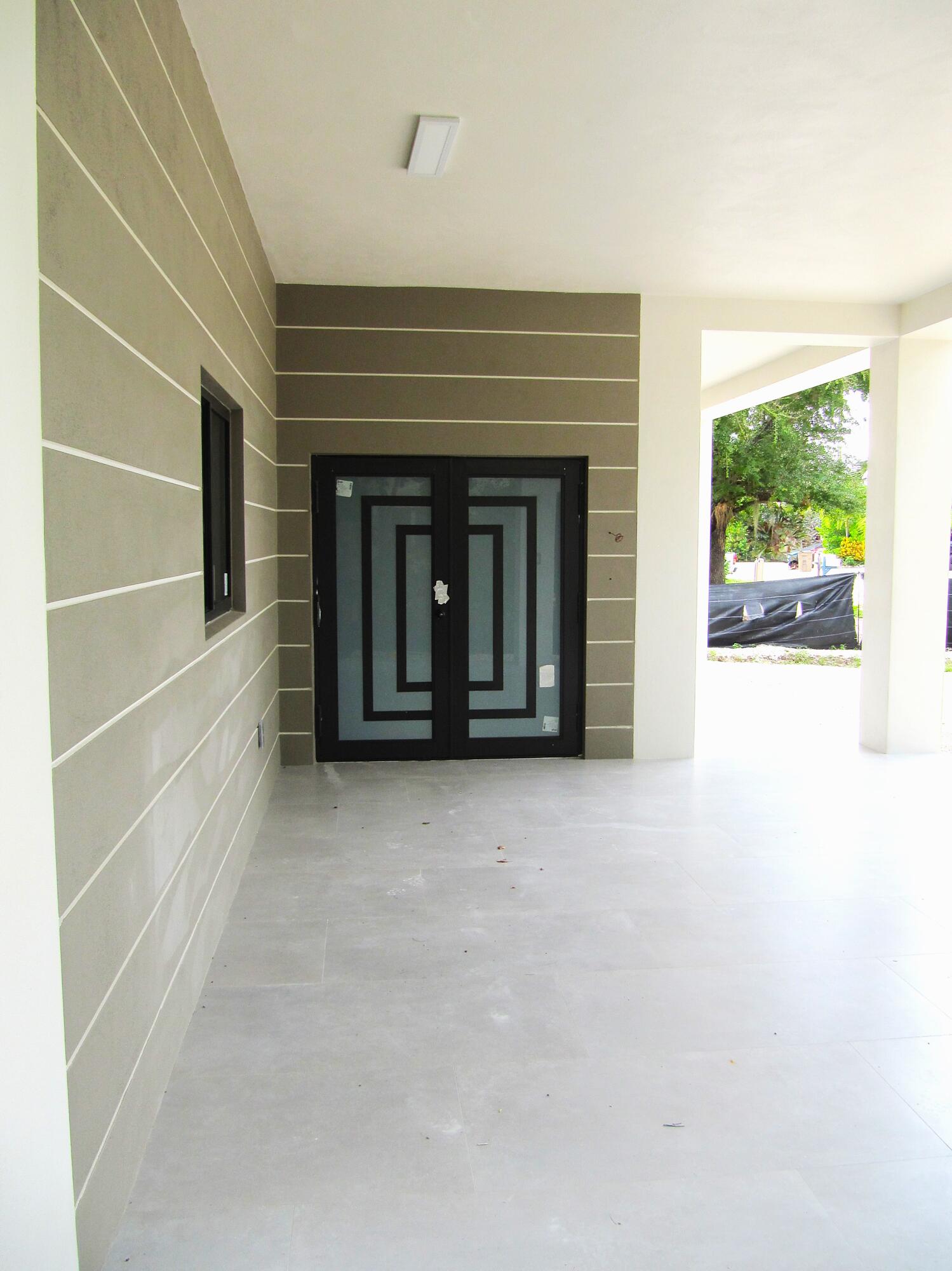 25 Abaco Road