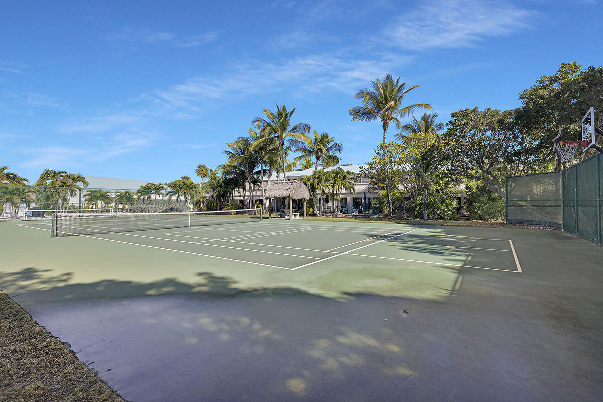 87200 Overseas Highway M2