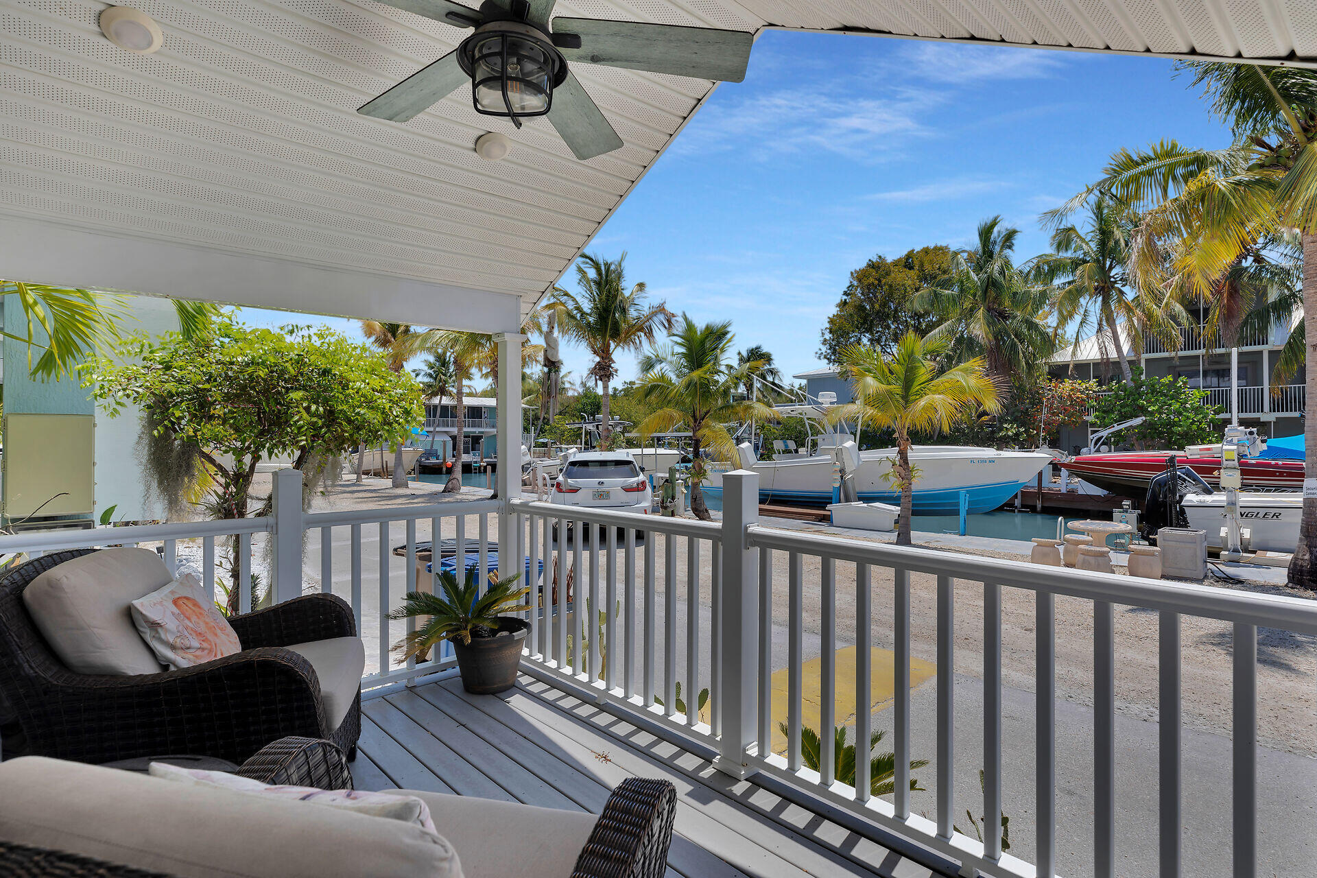 325 Calusa Street 250