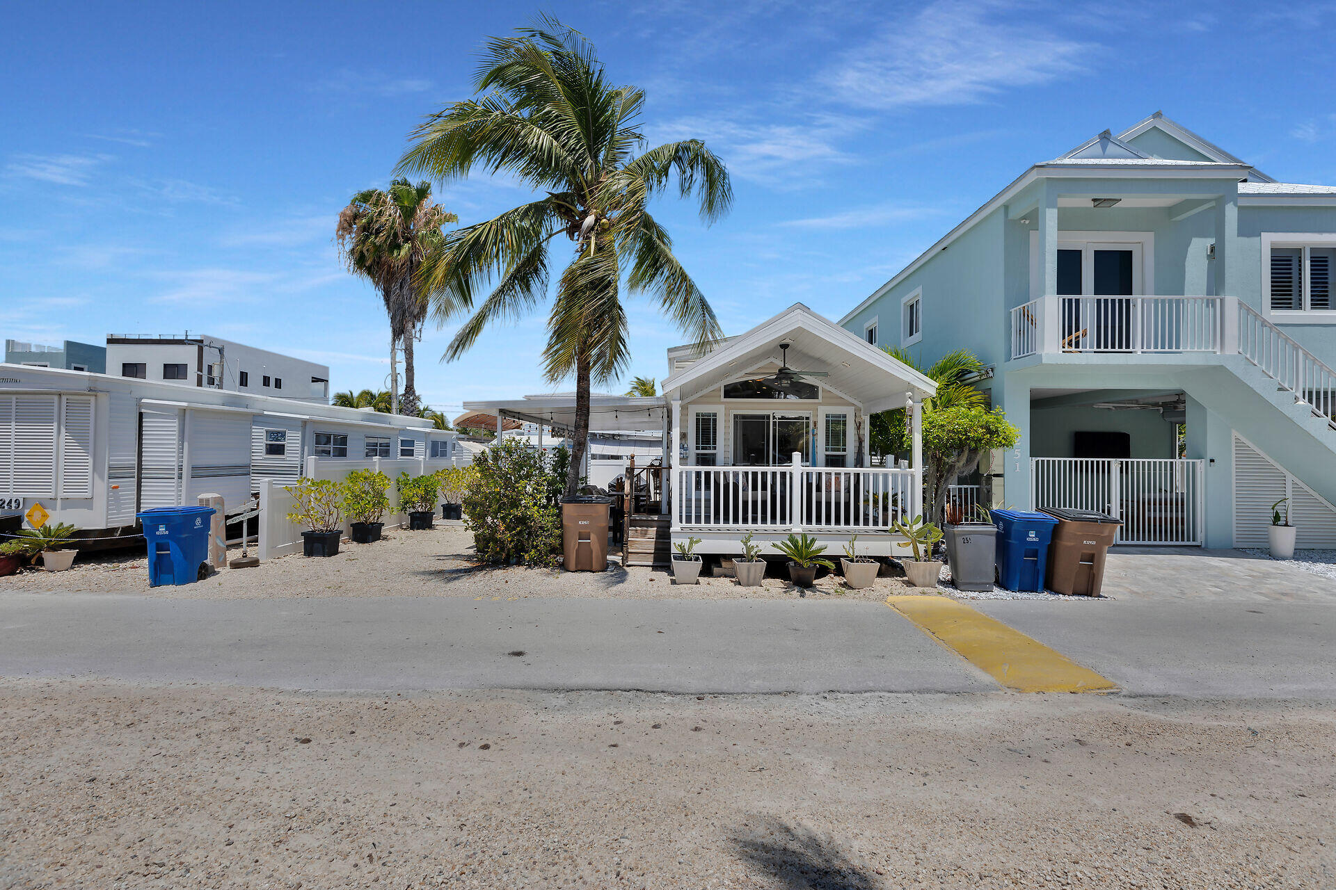 325 Calusa Street 250