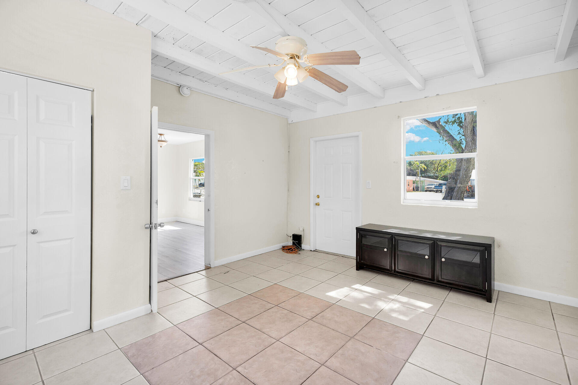 53 Hibiscus Lane