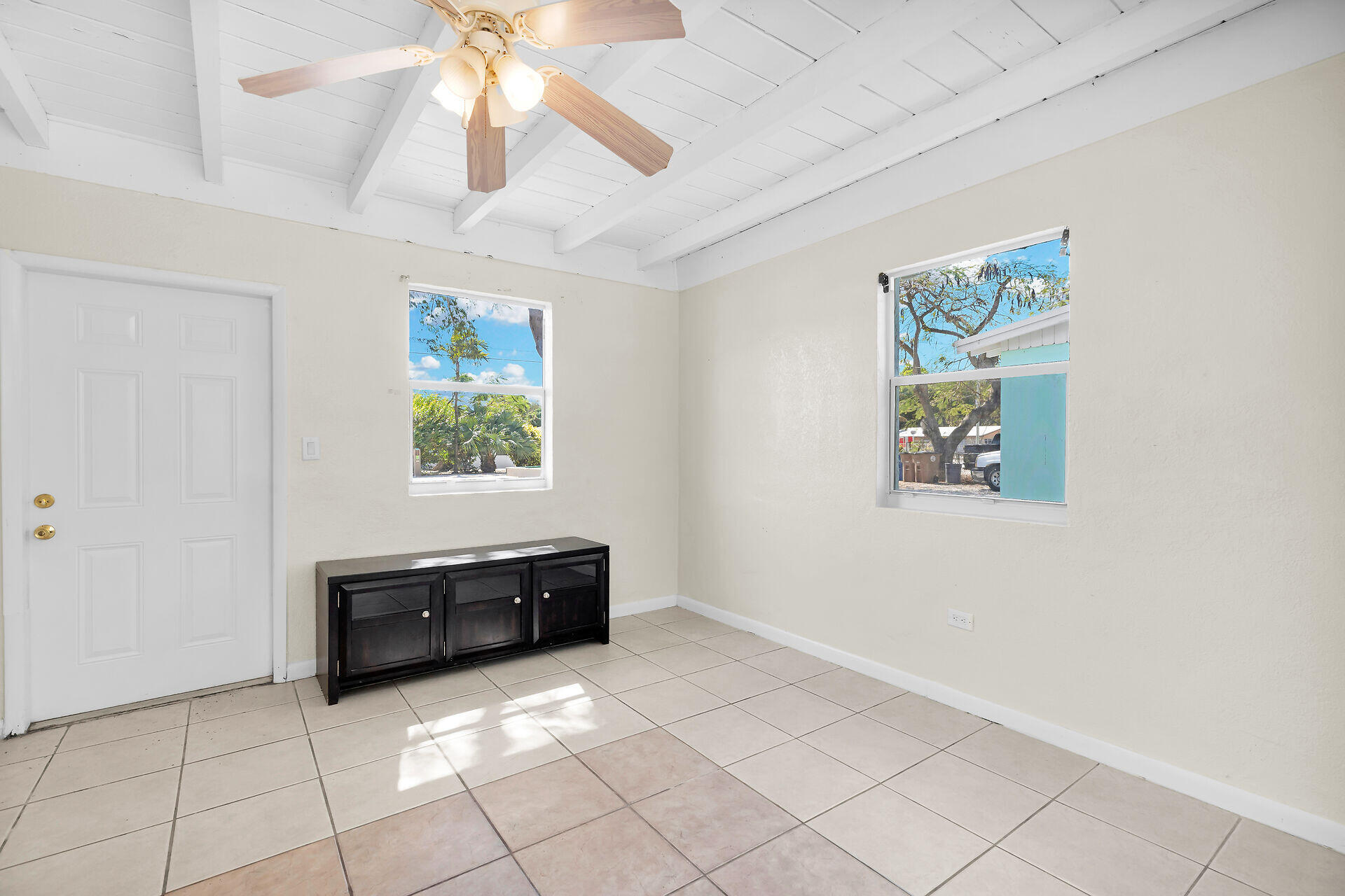 53 Hibiscus Lane