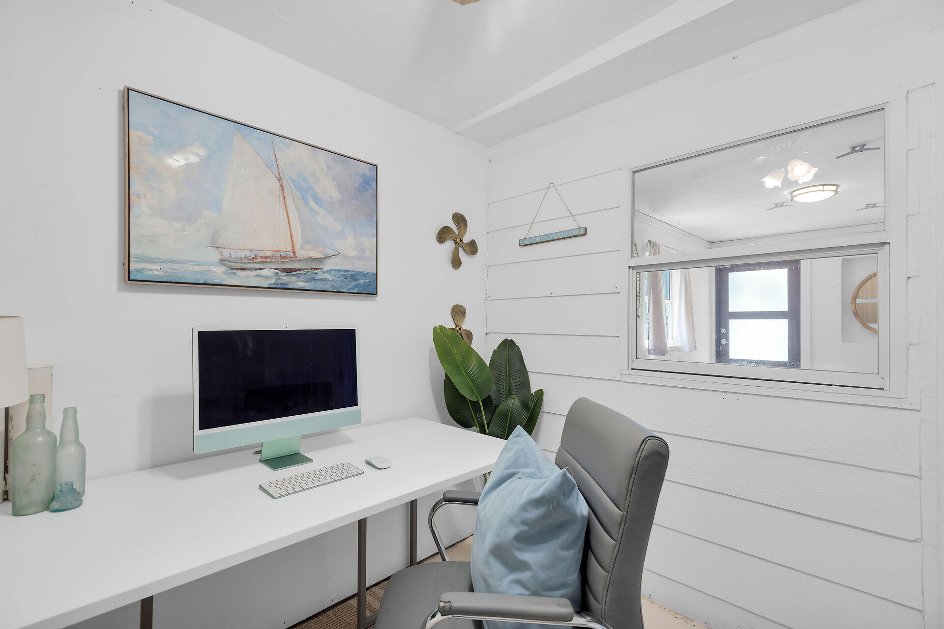 10 Dolphin Road